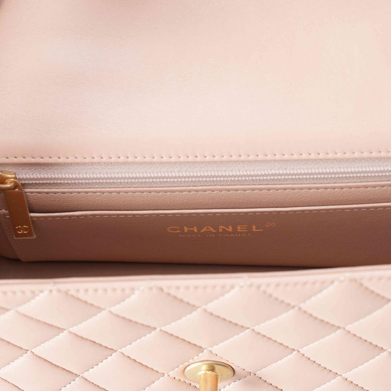 CHANEL(USED)샤넬 램스킨 클래식 뉴미니 탑핸들