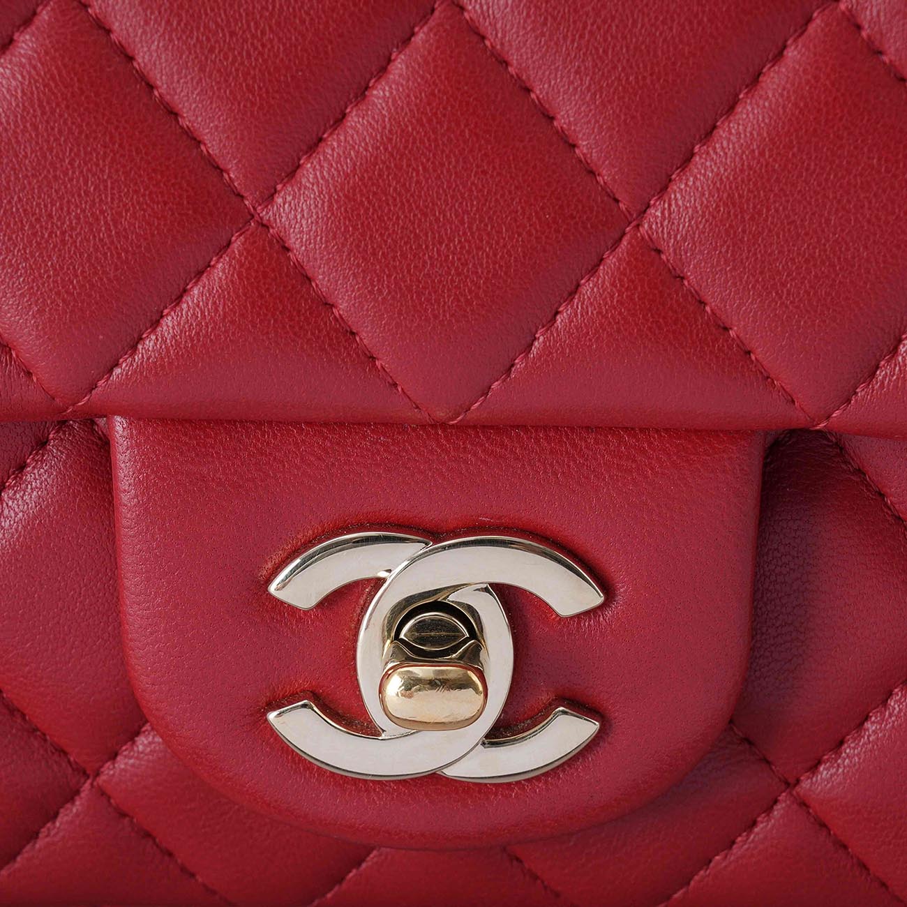 CHANEL(USED)샤넬 램스킨 클래식 뉴미니