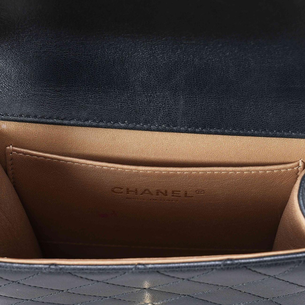 CHANEL(USED)샤넬 시즌 램스킨 진주 플랩백