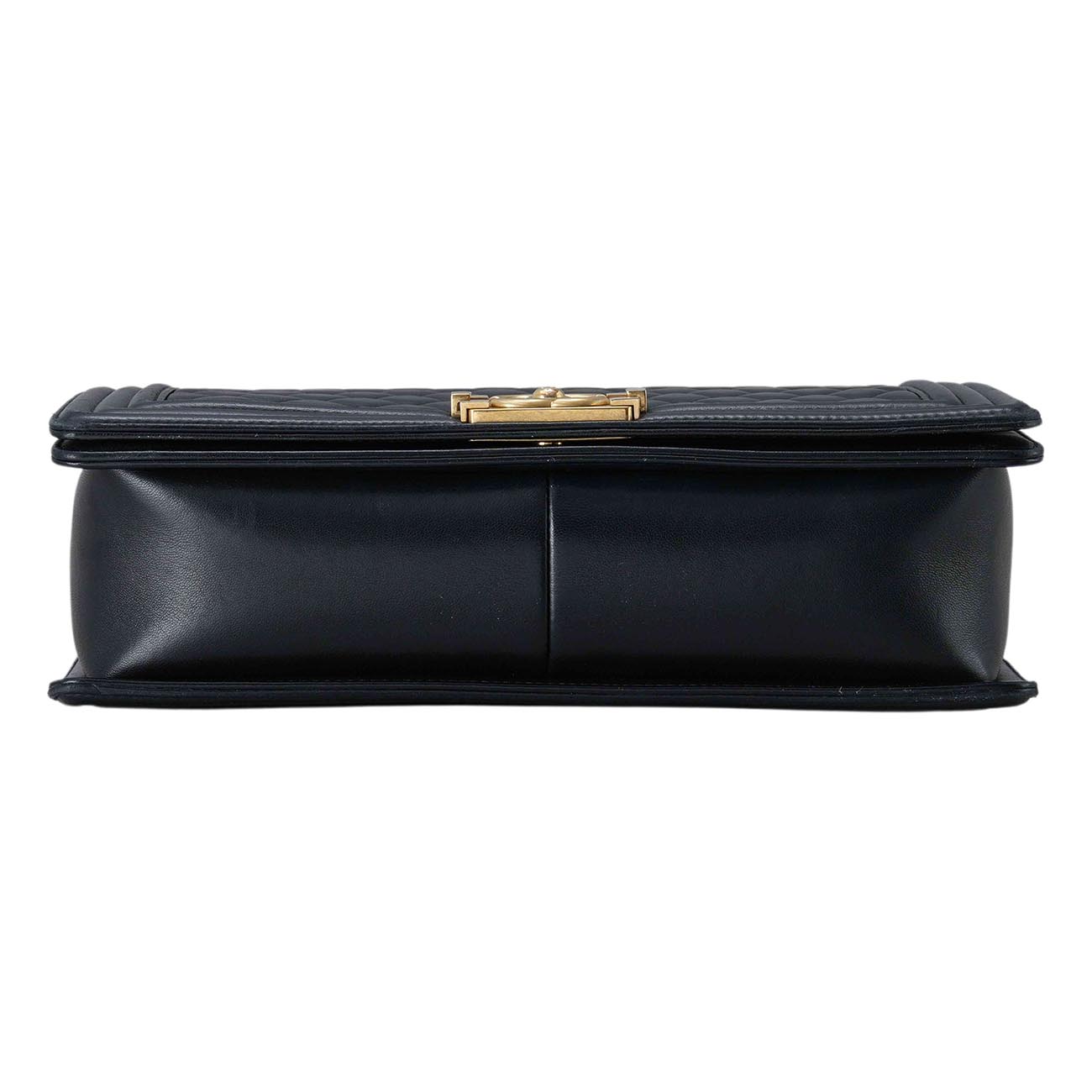 CHANEL(USED)샤넬 램스킨 보이샤넬 뉴미듐 플랩백