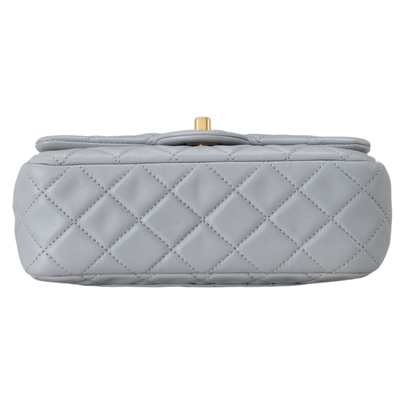 CHANEL(USED)샤넬 램스킨 뉴미니 골든볼 플랩백