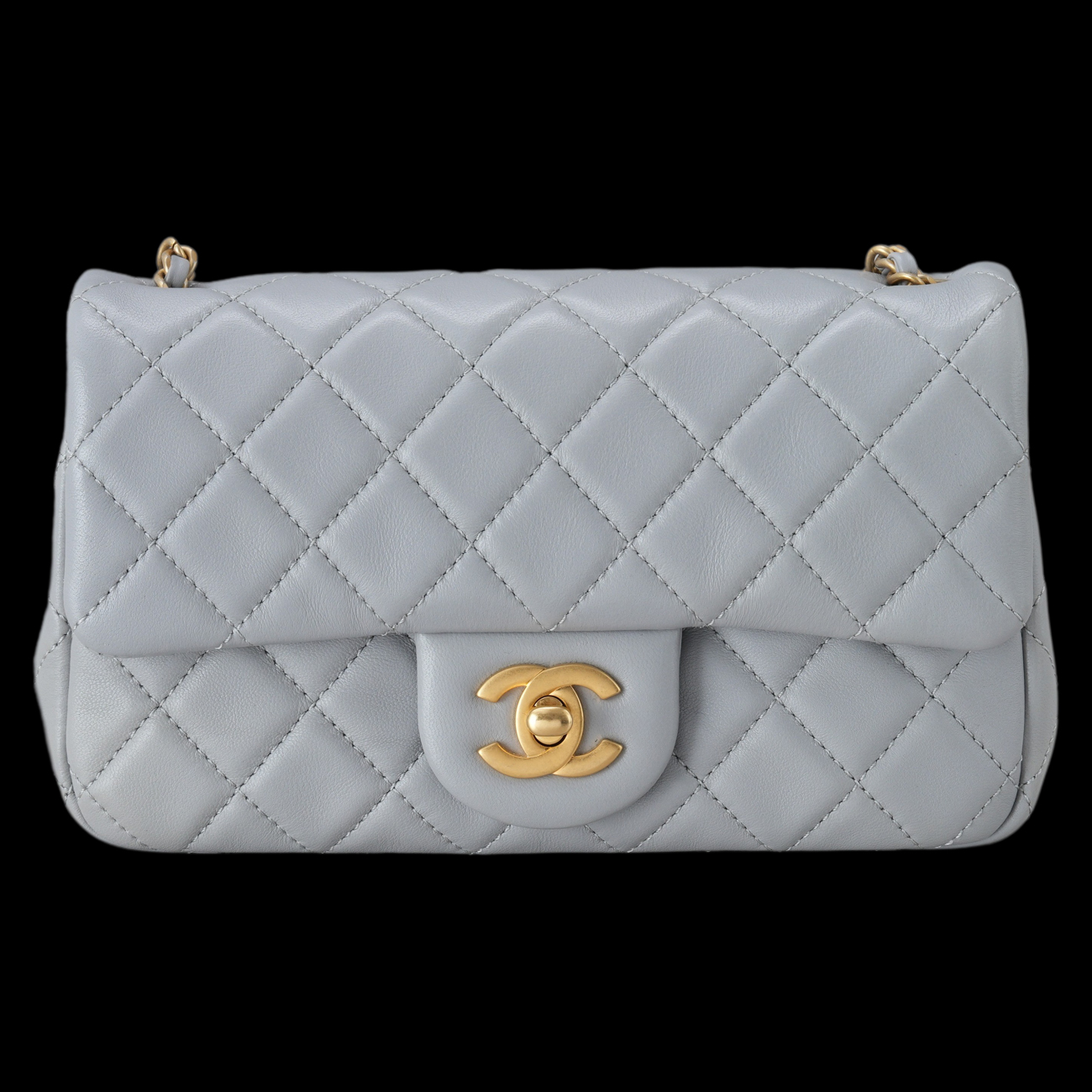 CHANEL(USED)샤넬 램스킨 뉴미니 골든볼 플랩백