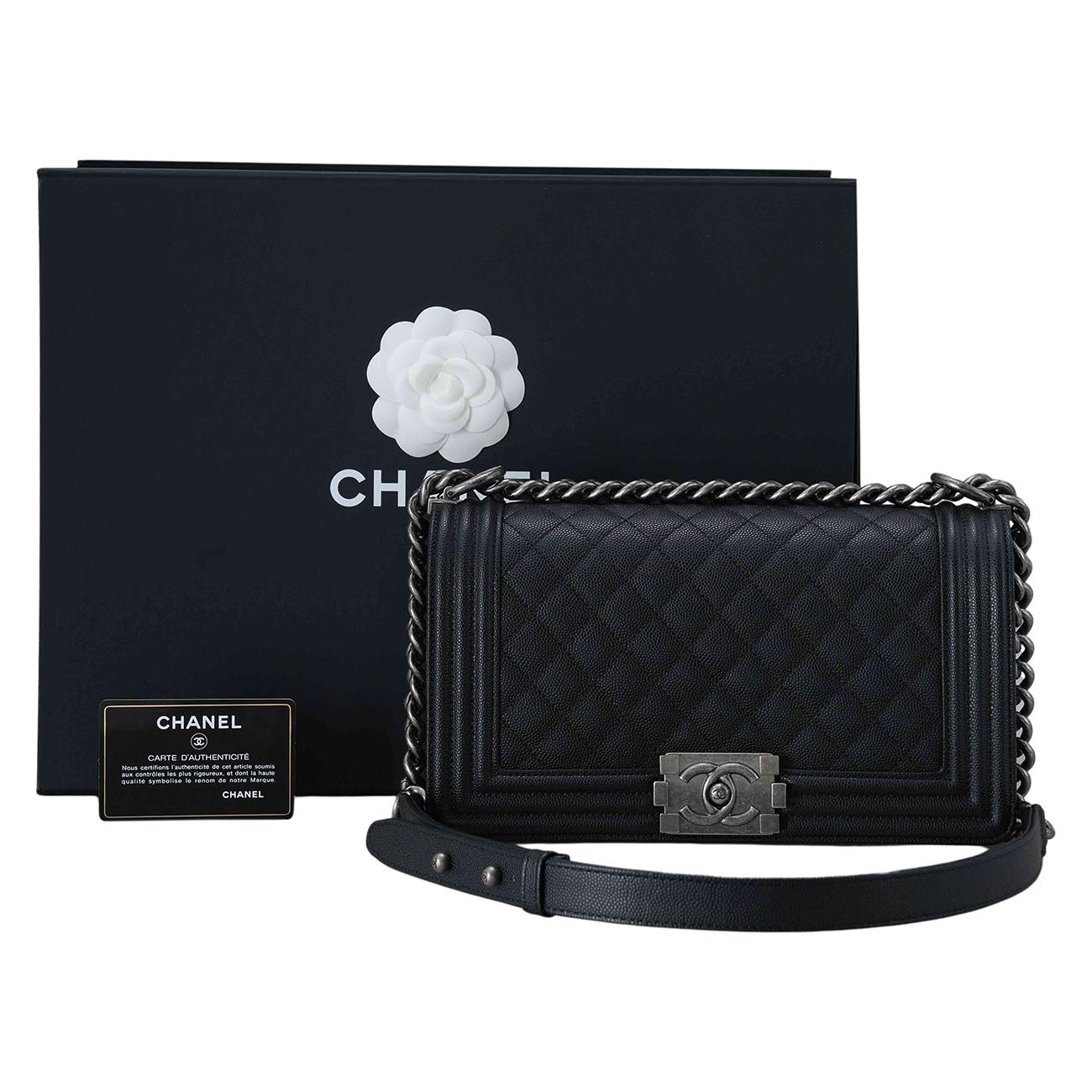 CHANEL(USED)샤넬 A67086 캐비어 보이샤넬 미듐 플랩백