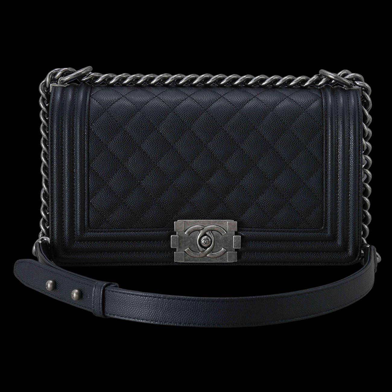 CHANEL(USED)샤넬 A67086 캐비어 보이샤넬 미듐 플랩백