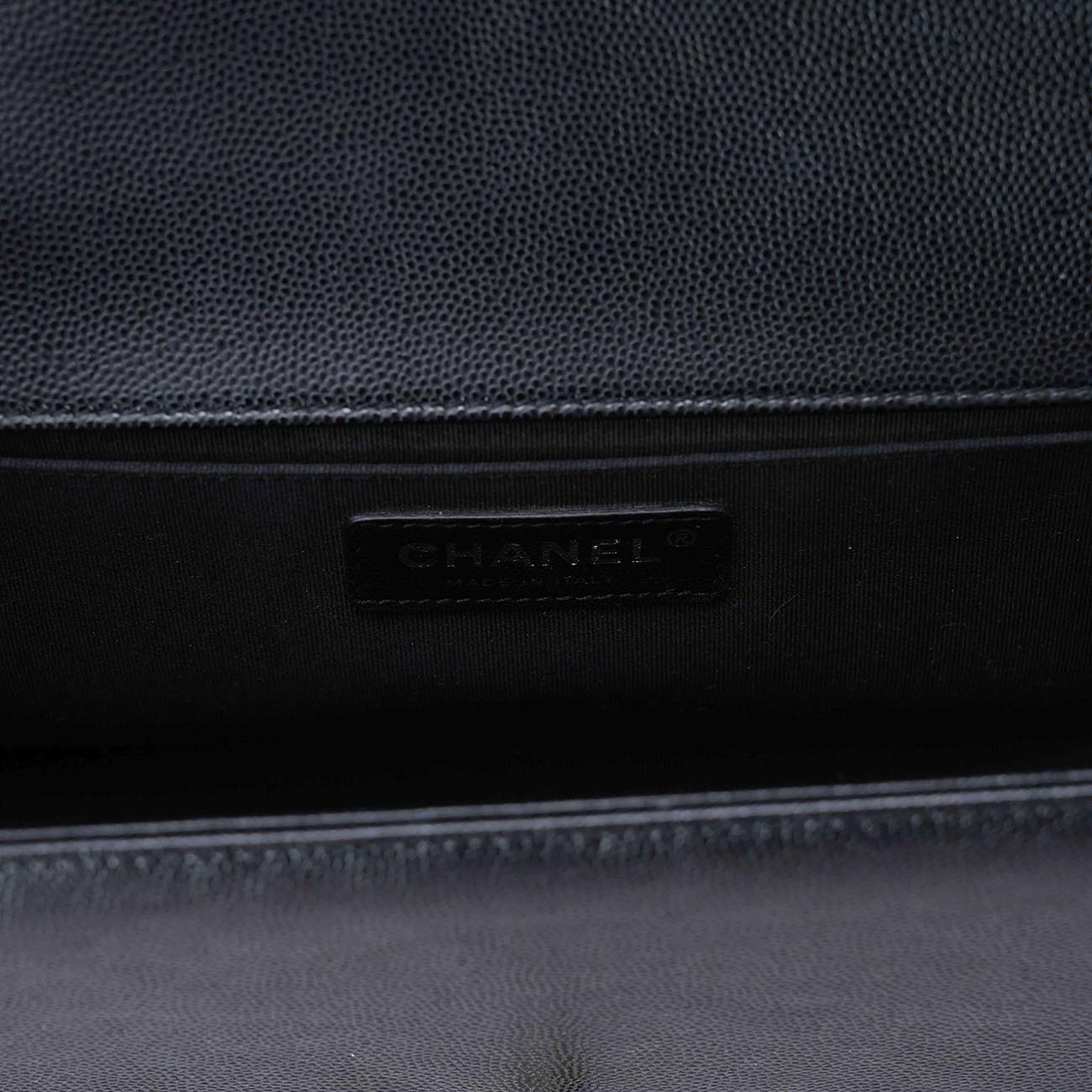 CHANEL(USED)샤넬 보이샤넬 캐비어 미듐 플랩백