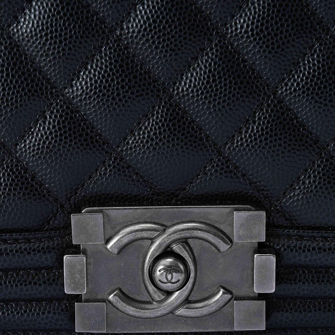 CHANEL(USED)샤넬 보이샤넬 캐비어 미듐 플랩백