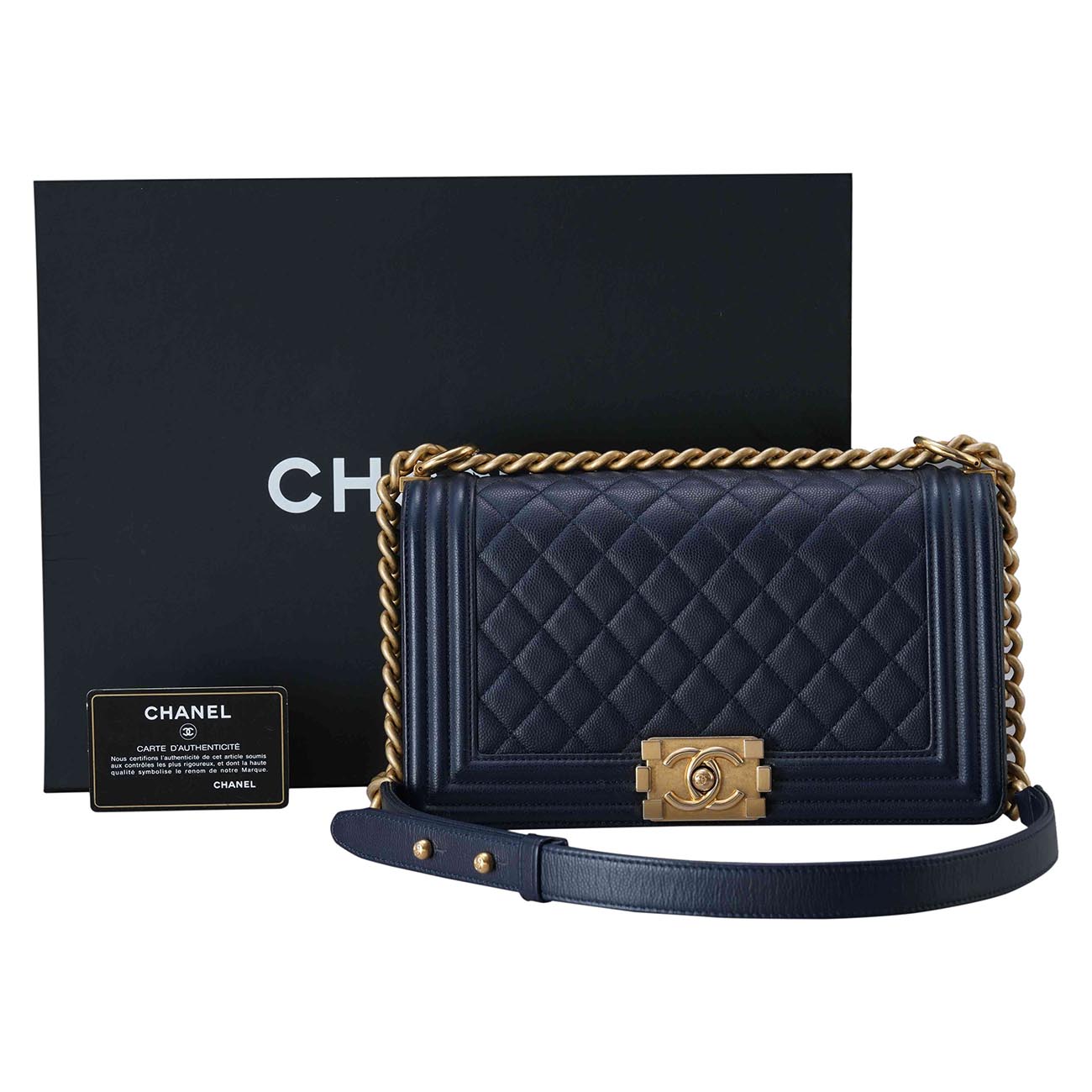 CHANEL(USED)샤넬 캐비어 보이샤넬 미듐 플랩백
