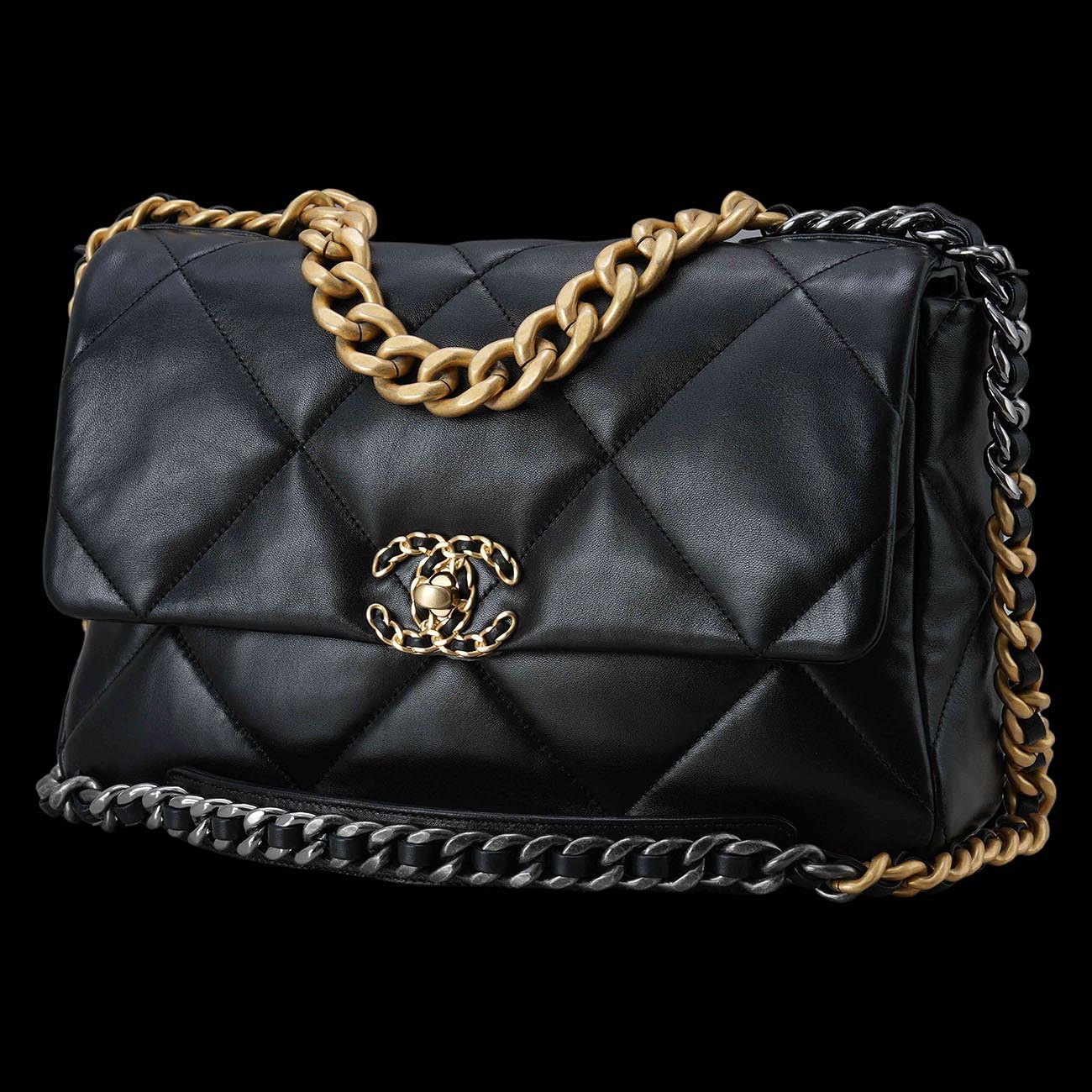 CHANEL(USED)샤넬 램스킨 19백 라지