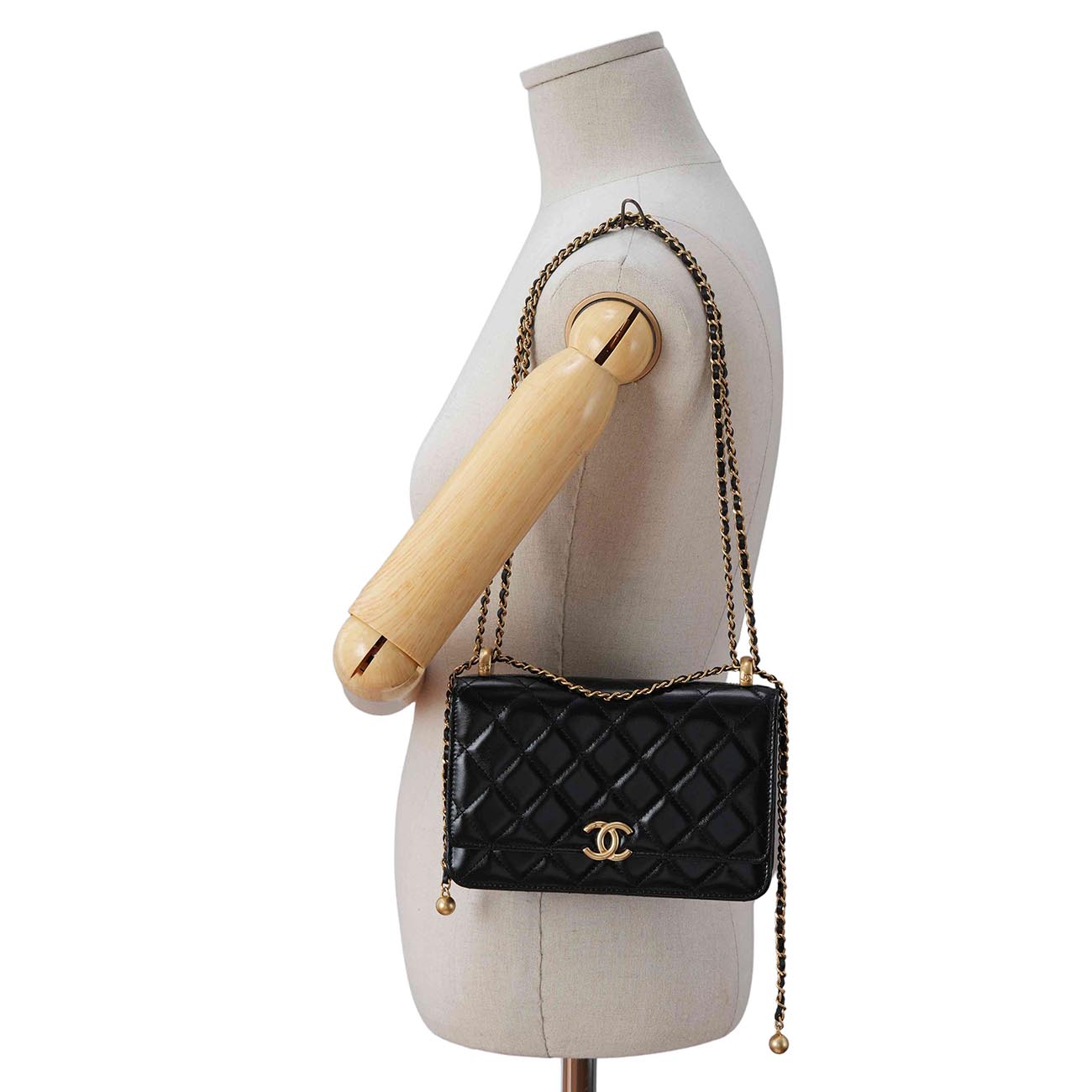 CHANEL(USED)샤넬 AP2289 카프스킨 골든볼 WOC
