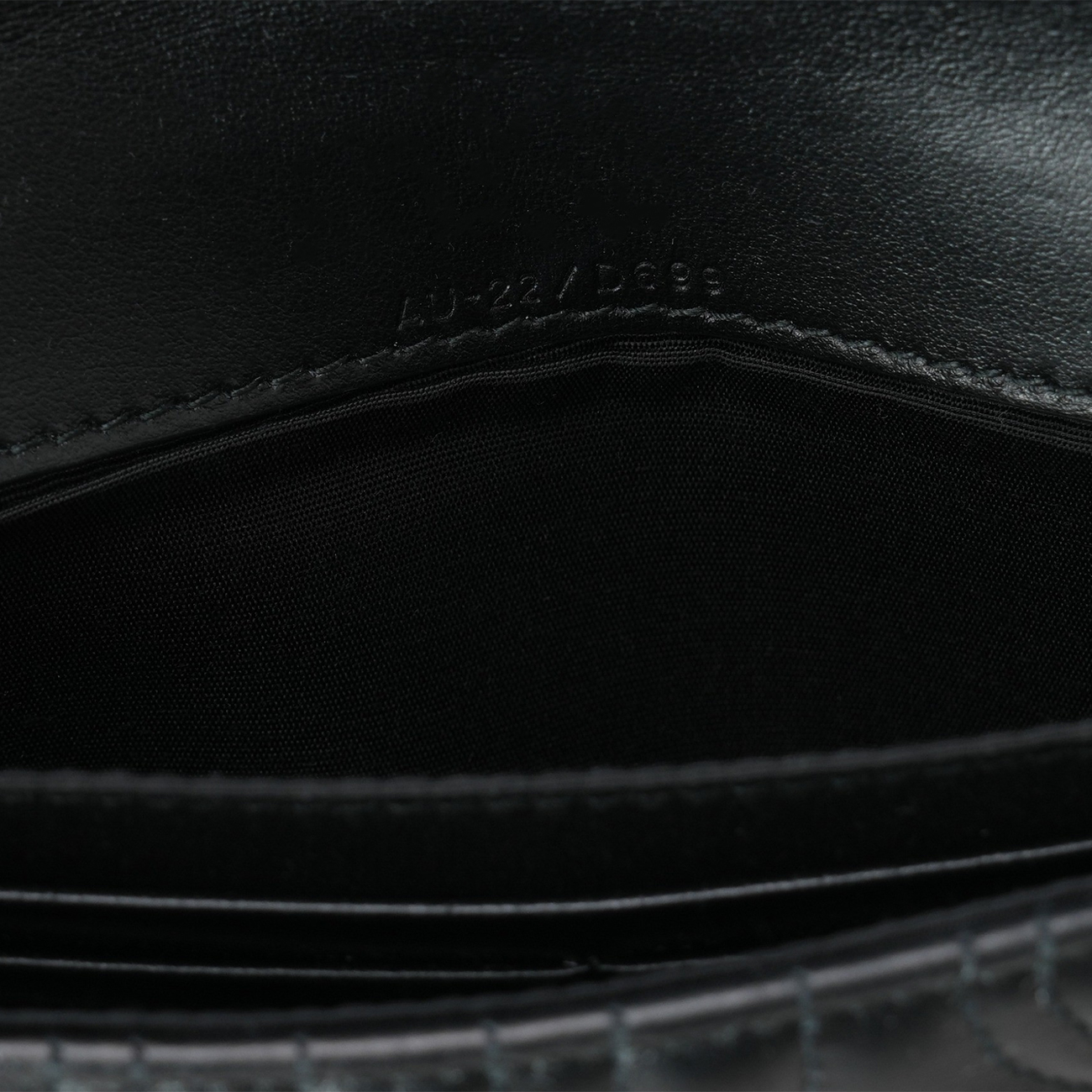 FERRAGAMO(USED)페레가모 D699 퀼팅 체인 숄더백