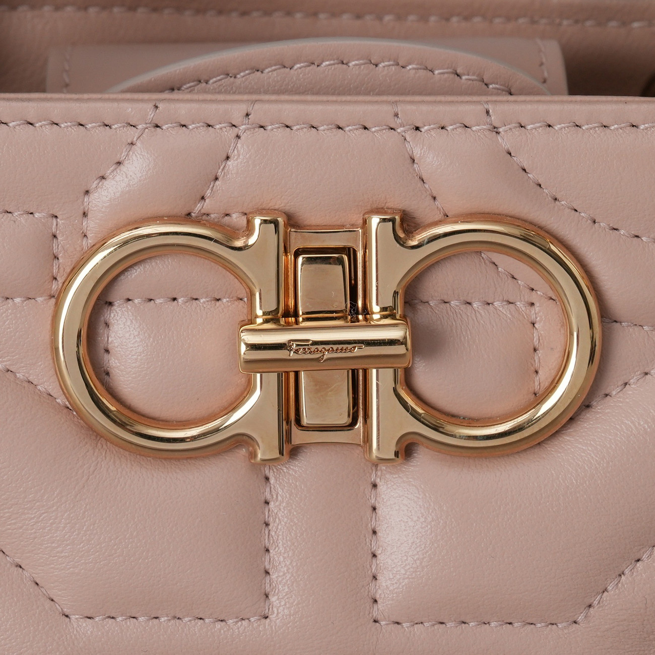 FERRAGAMO(USED)페레가모 살바토레 핸드백