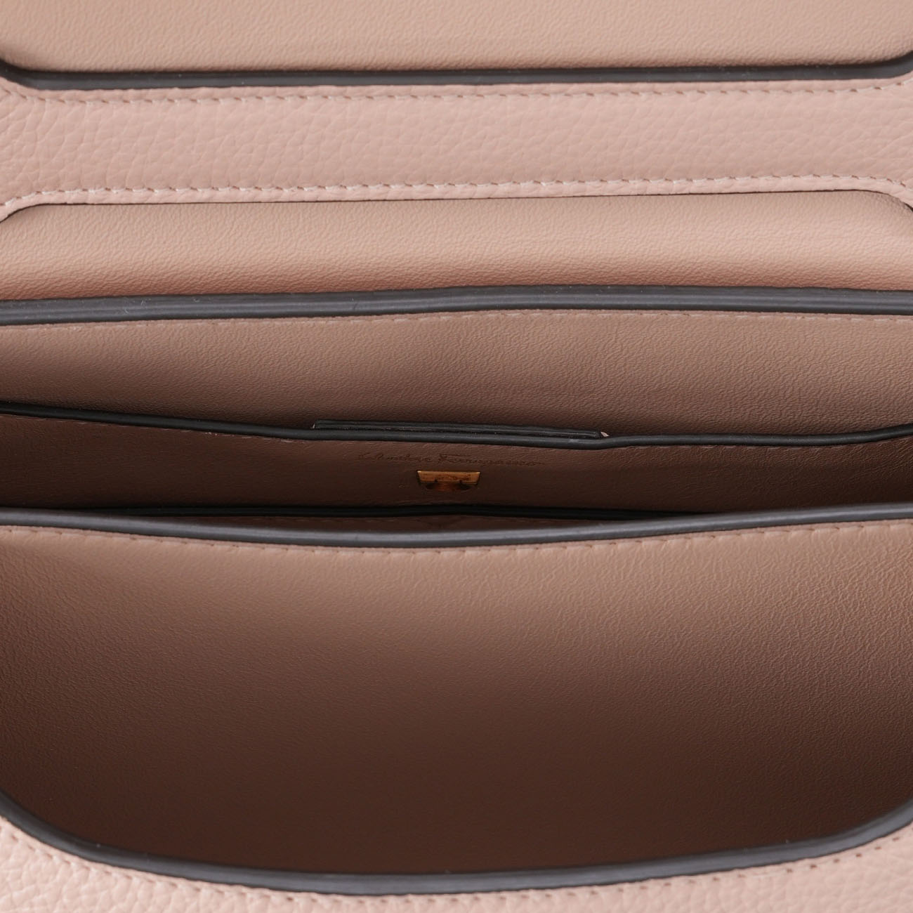 FERRAGAMO(USED)페레가모 간치니 마고백