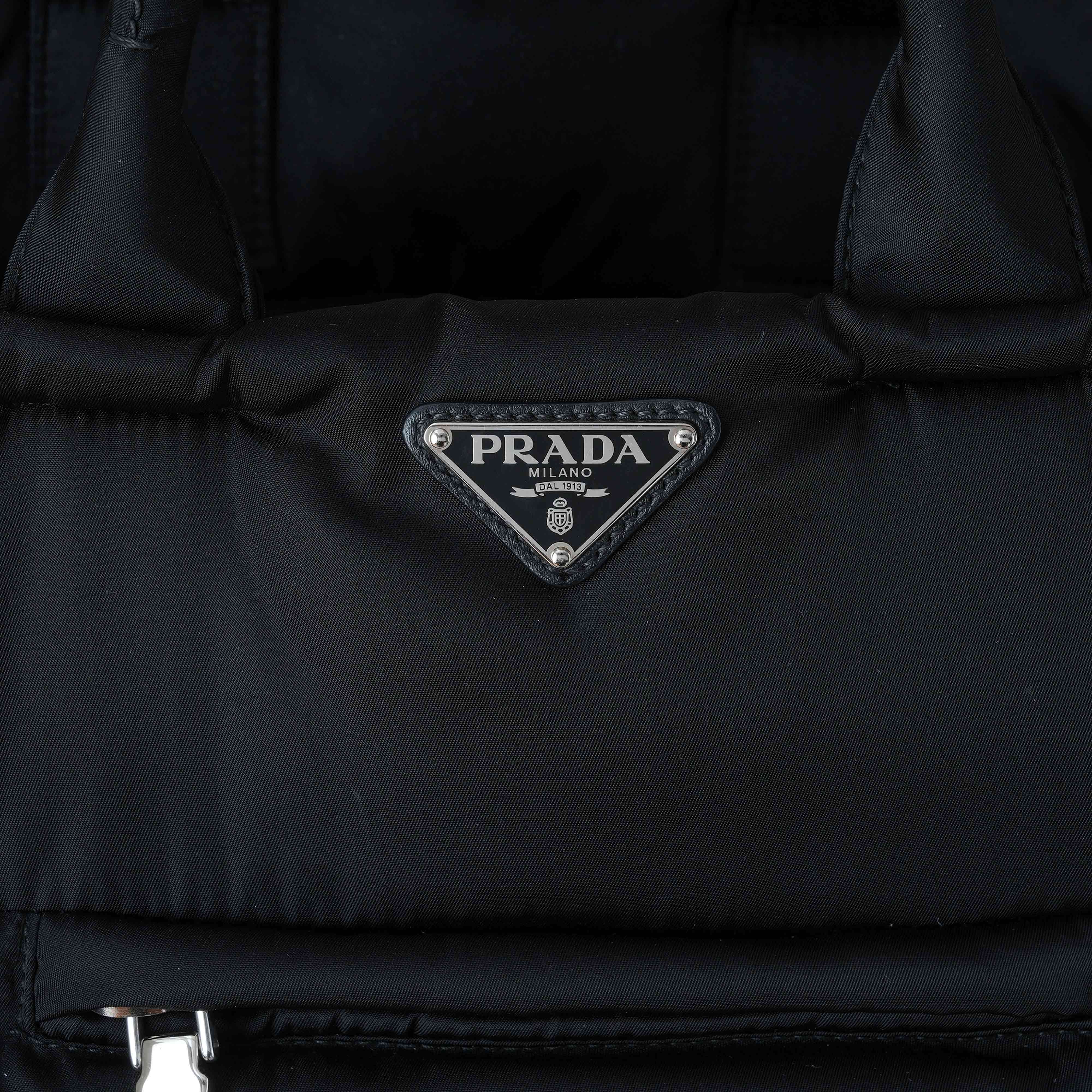 PRADA(USED)프라다 BN2616 봄버 패딩백