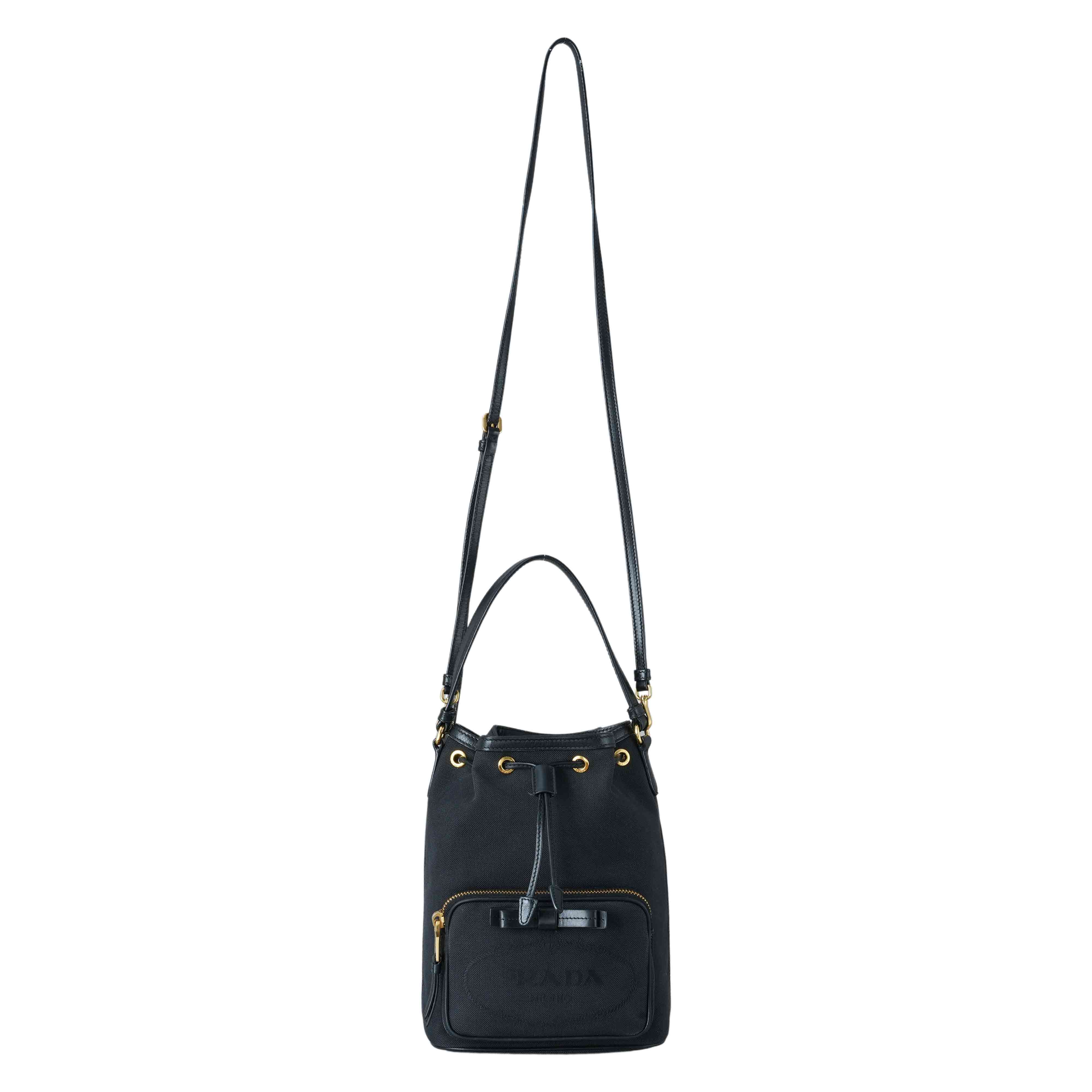 PRADA(USED)프라다 1BH038 블랙 레더 버킷백