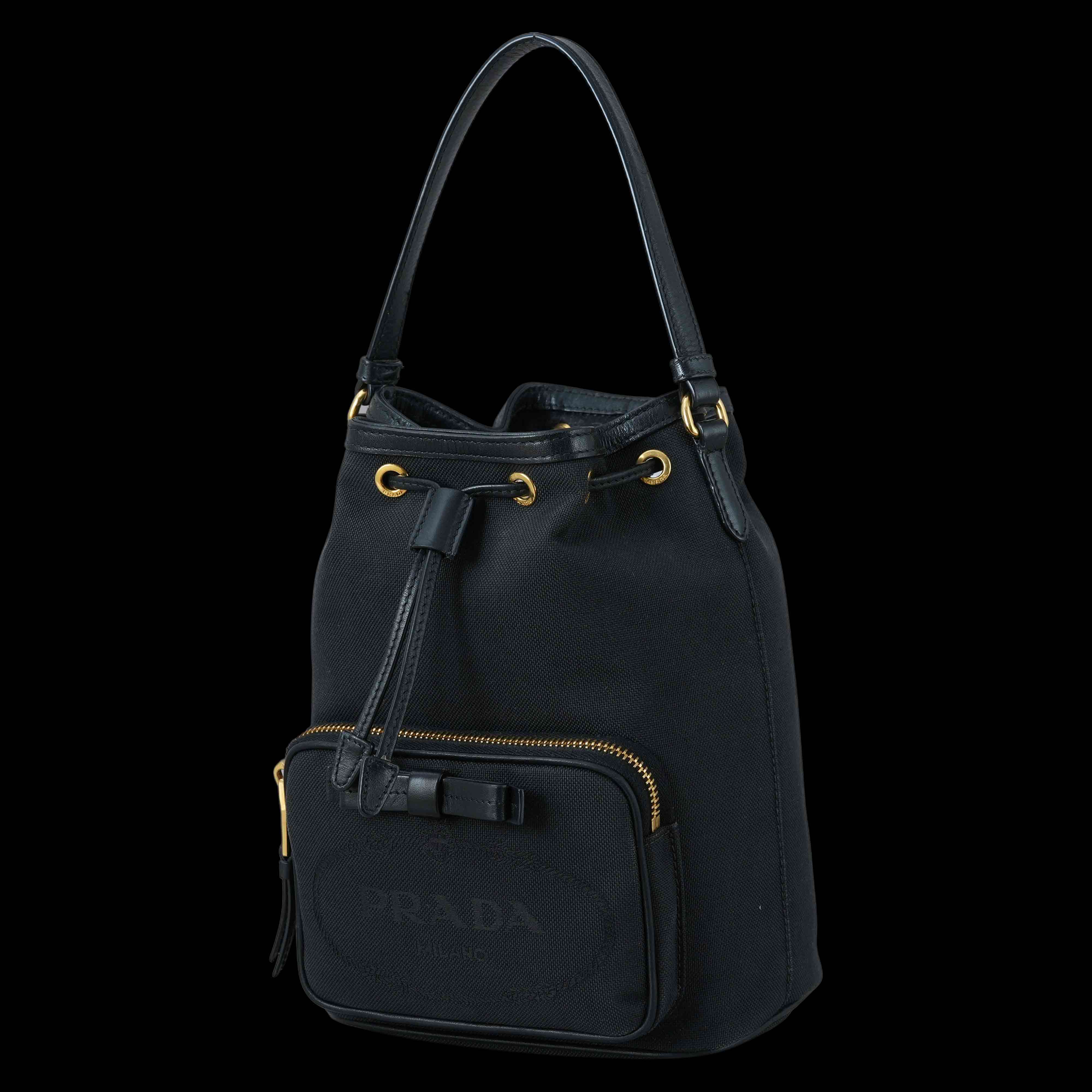 PRADA(USED)프라다 1BH038 블랙 레더 버킷백
