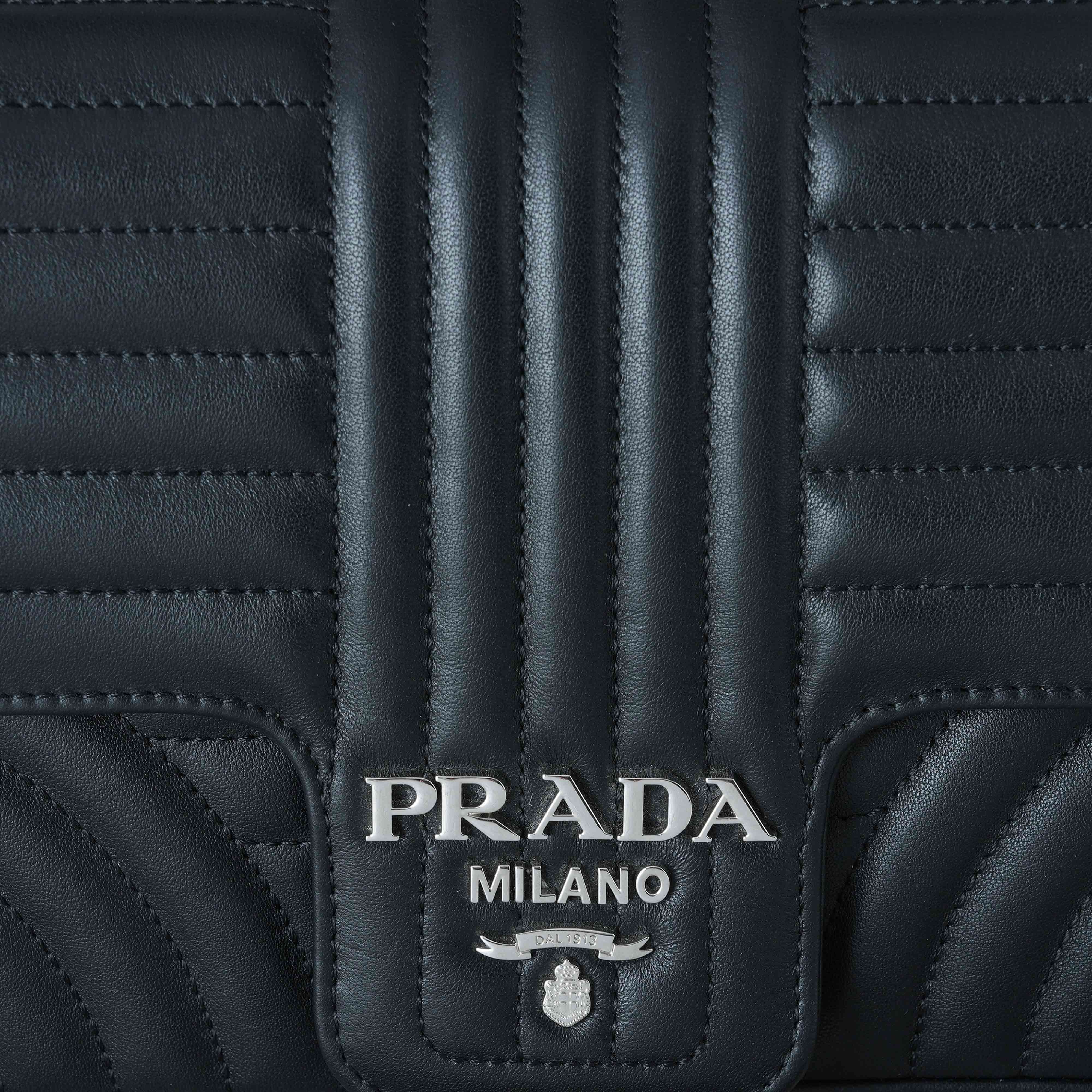 PRADA(USED)프라다 다이아그램 체인 숄더백