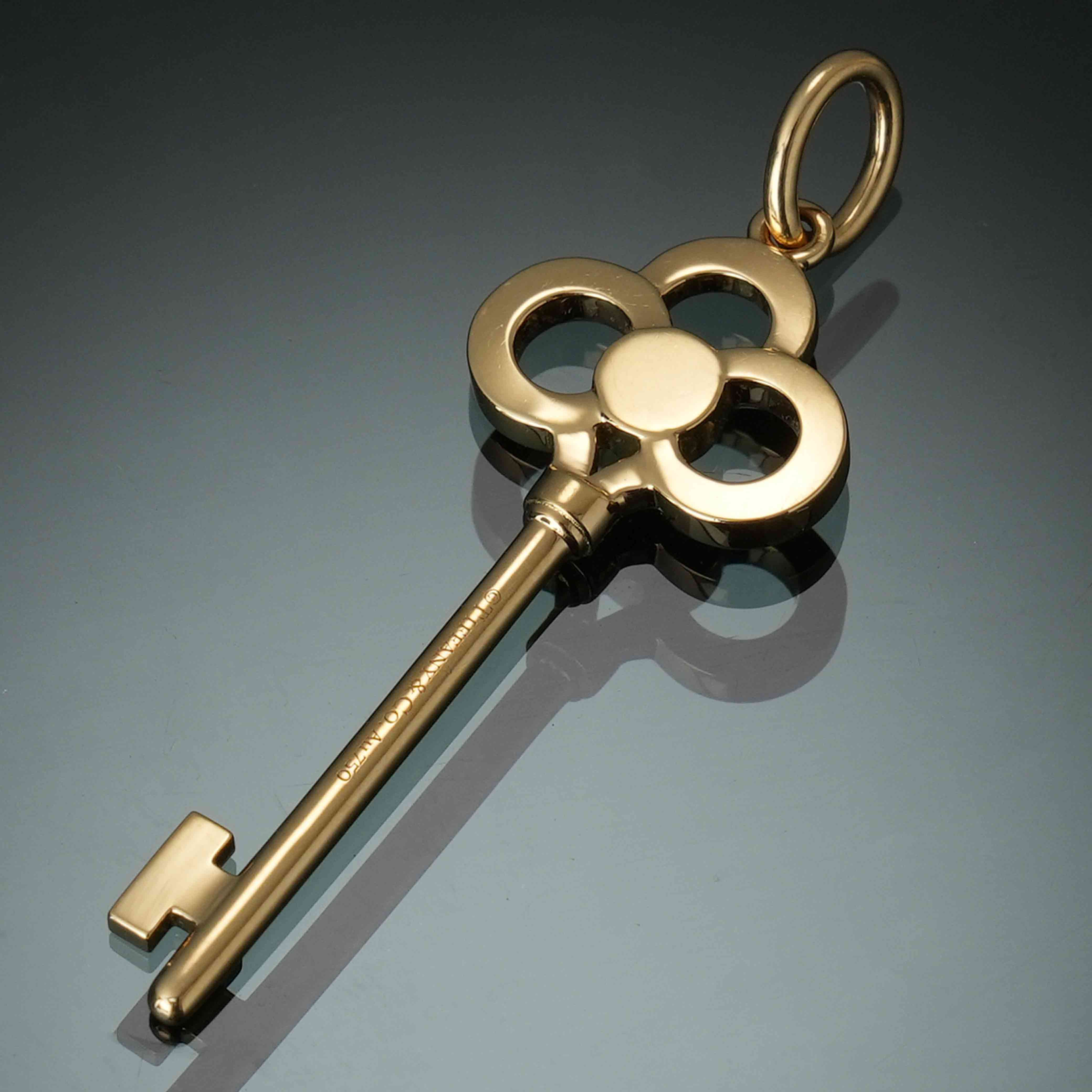 TIFFANY&CO(USED)티파니앤코 다이아몬드 크라운 키 펜던트