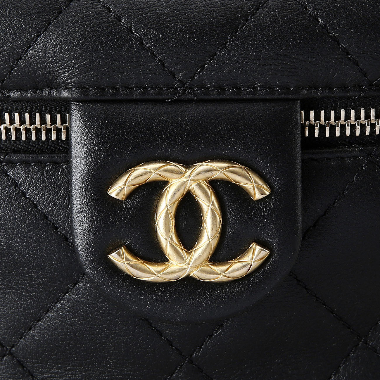CHANEL(USED)샤넬 시즌 베니티 탑핸들 블랙