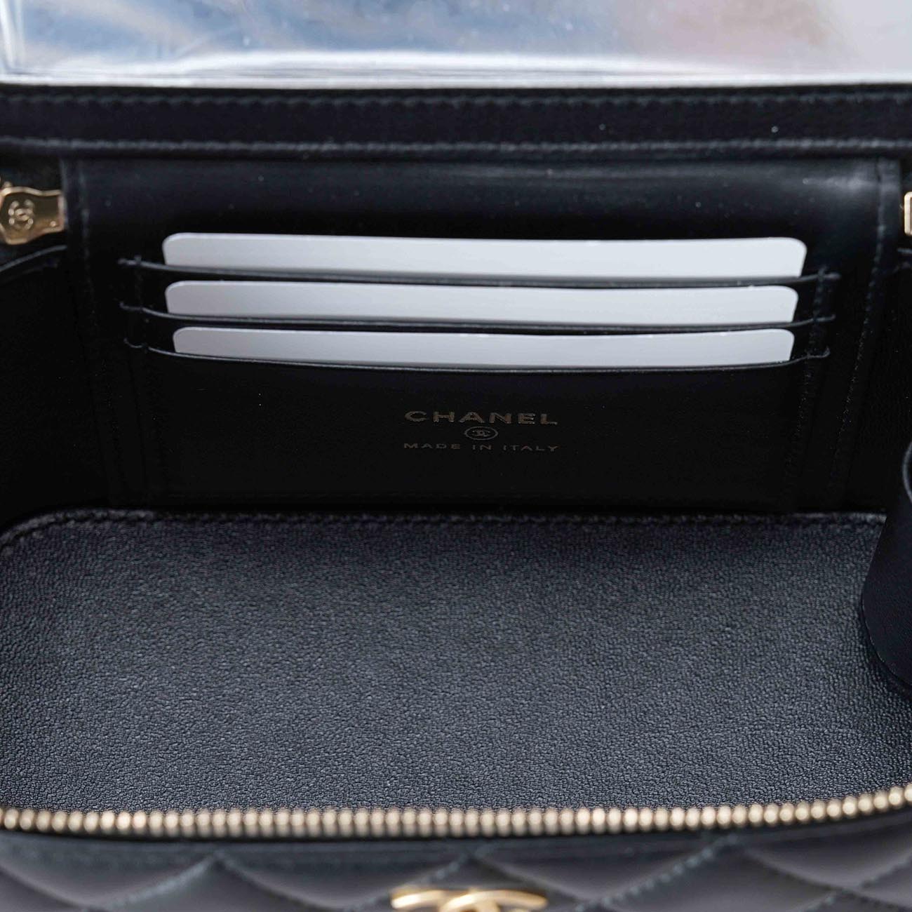 CHANEL(USED)샤넬 AP2199 램스킨 탑핸들 직사각 베니티