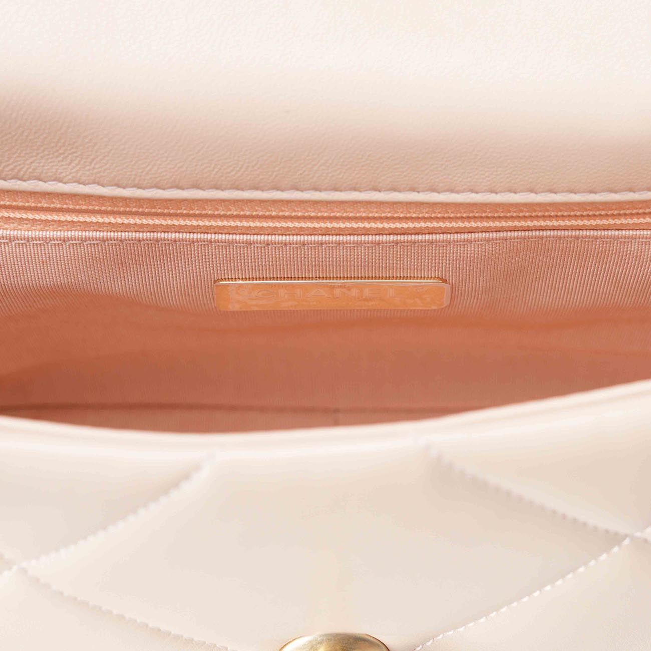 CHANEL(USED)샤넬 19백 미듐