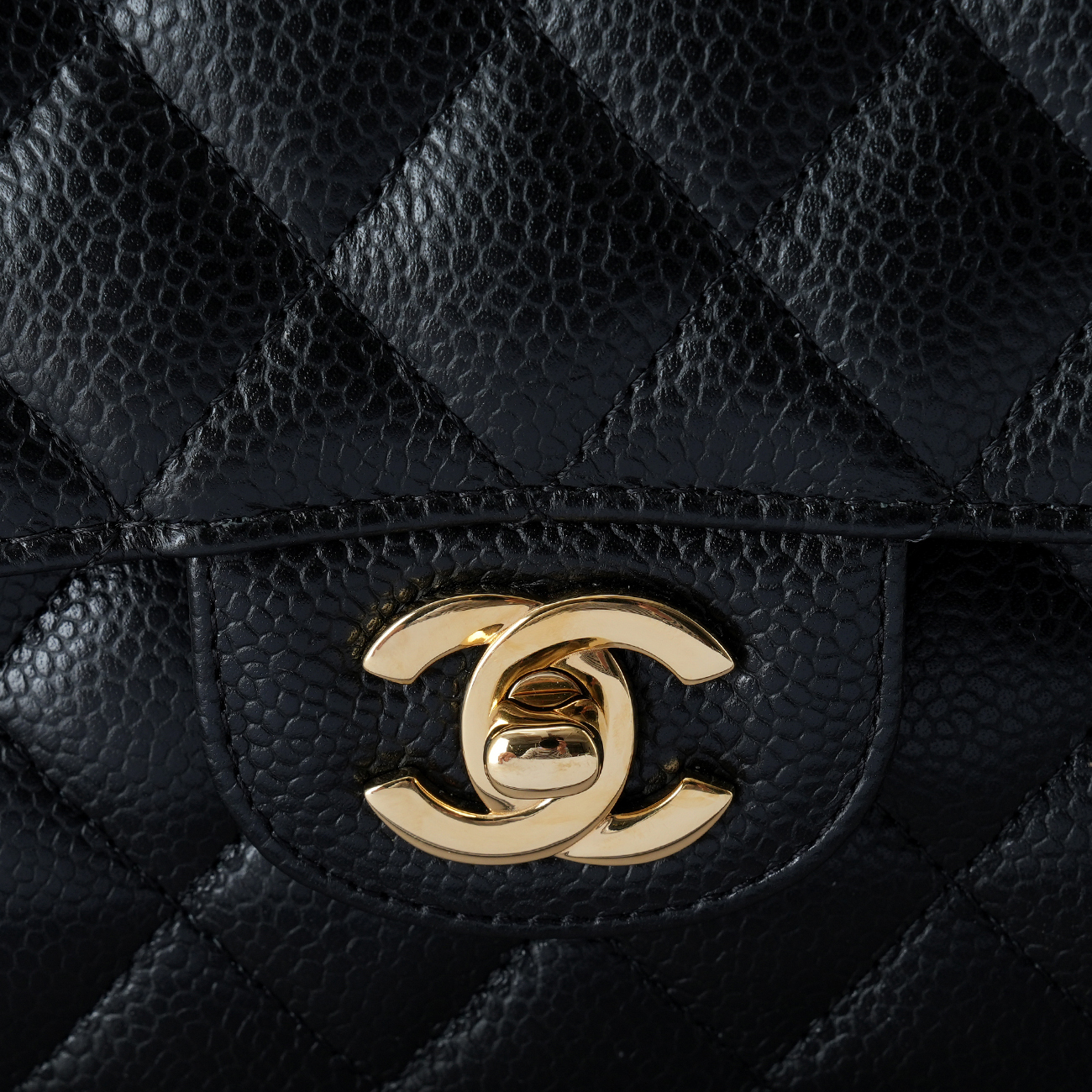 CHANEL(USED)샤넬 캐비어 클래식 미듐 플랩백