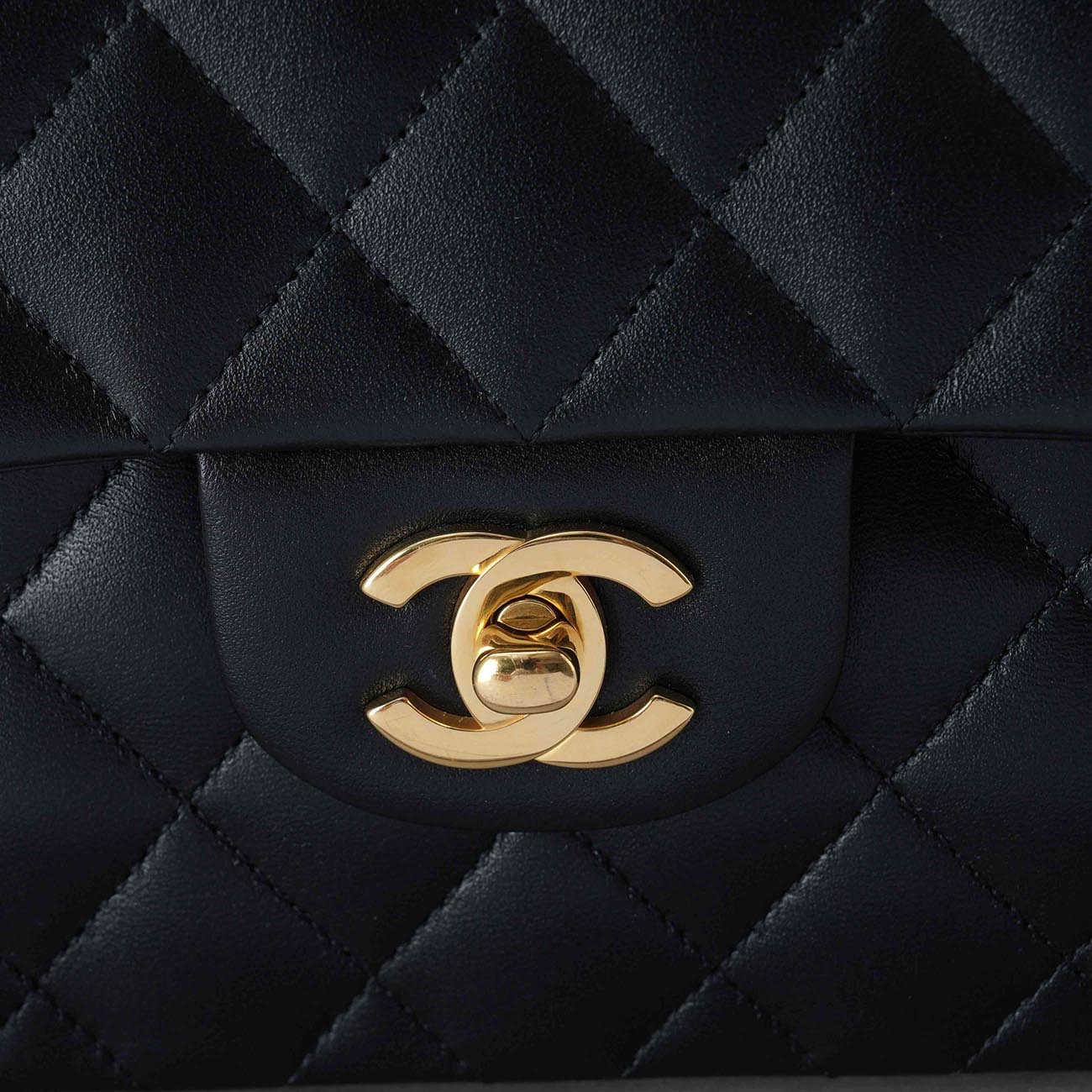 CHANEL(USED)샤넬 A01113 램스킨 클래식 스몰 플랩백