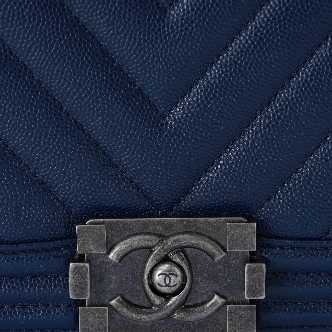 CHANEL(USED)샤넬 캐비어 쉐브론 보이샤넬 라지 플랩백