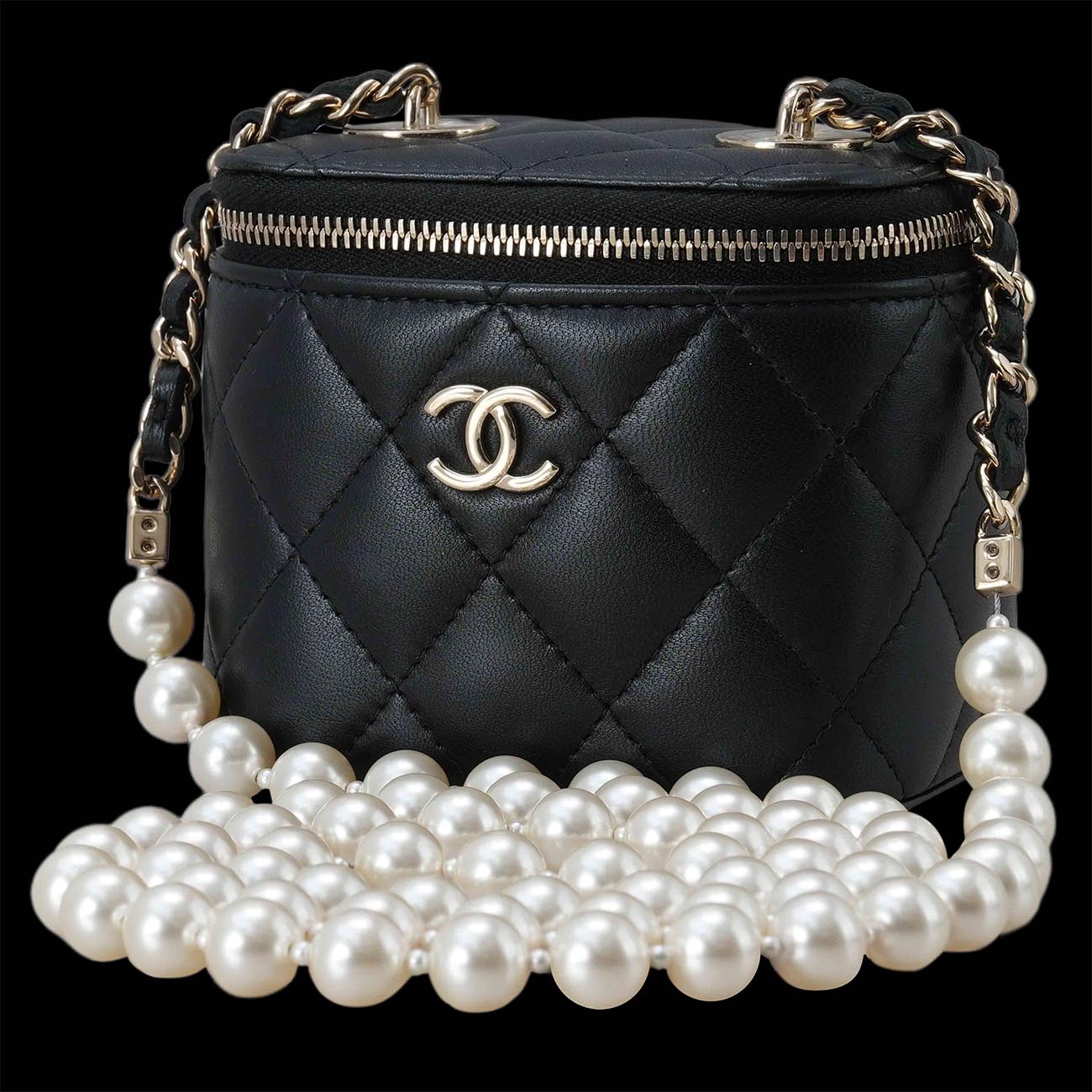CHANEL(USED)샤넬 AP2581 베니티 진주체인 크로스백