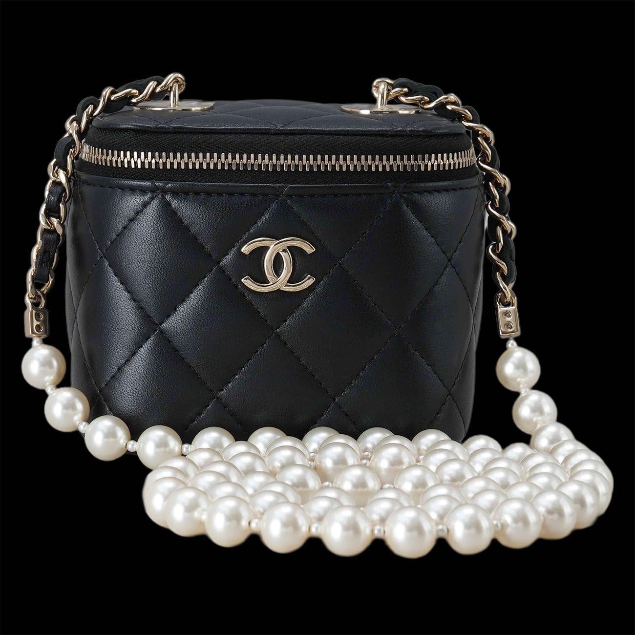 CHANEL(USED)샤넬 AP2581 베니티 진주체인 크로스백