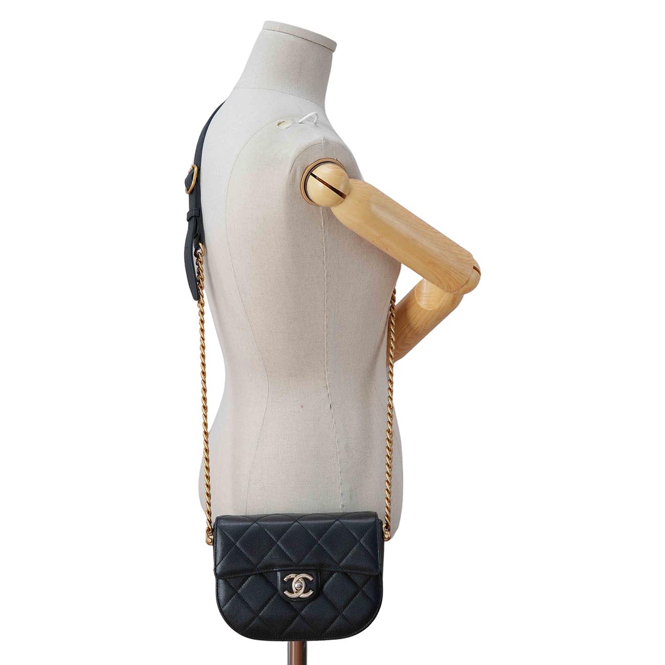 CHANEL(USED)샤넬 시즌 캐비어 플랩 체인 숄더백
