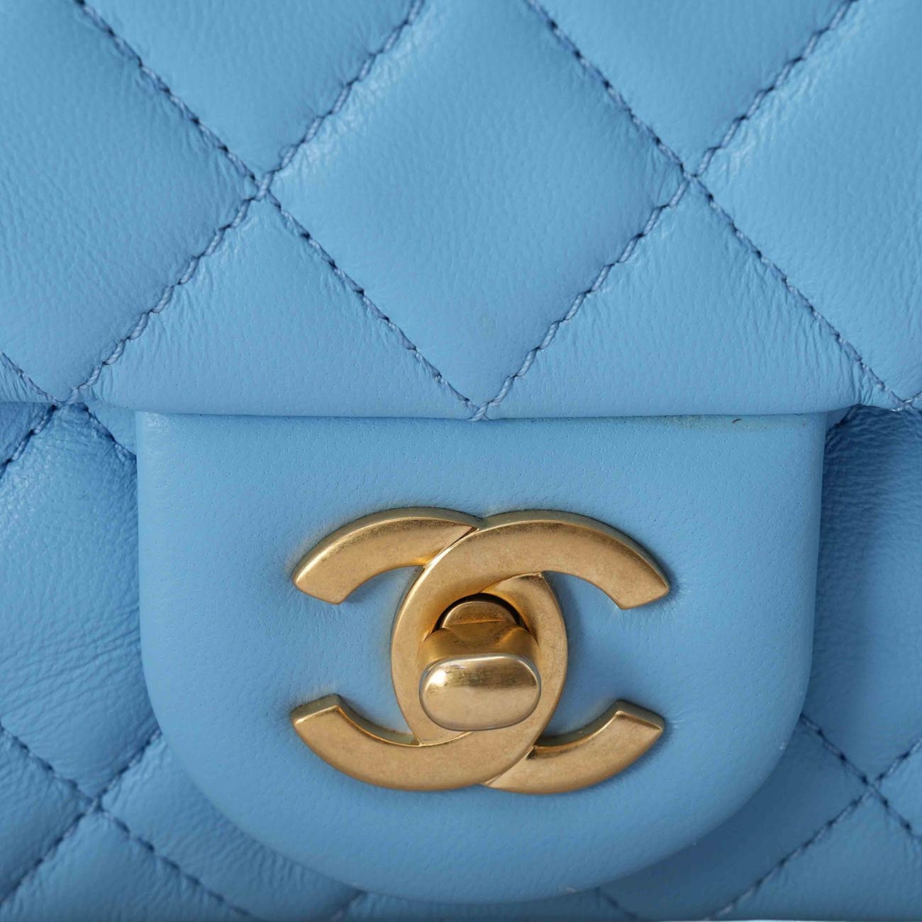 CHANEL(USED)샤넬 AS1787 골든볼 뉴미니