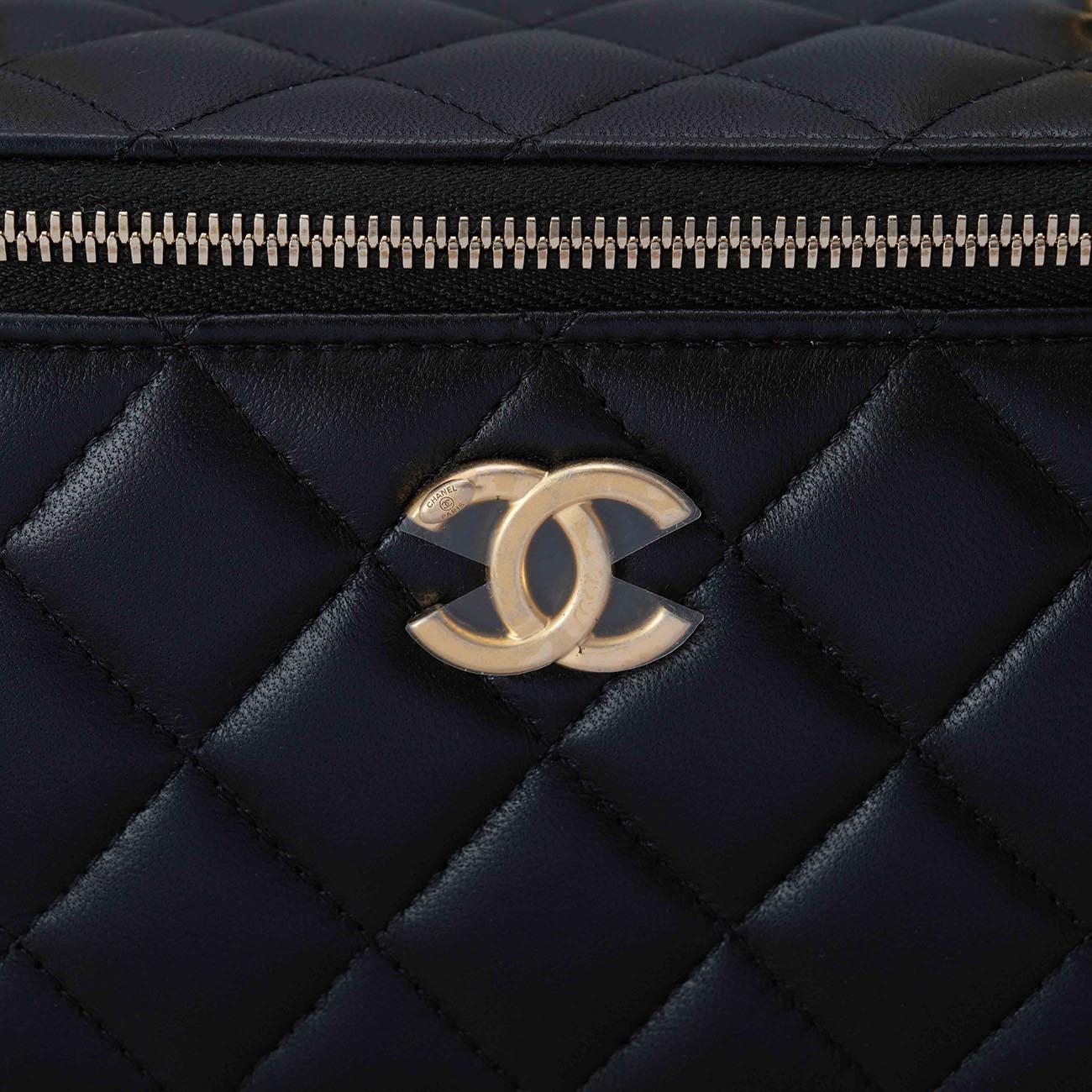 CHANEL(USED)샤넬 AP3301 직사각 골든볼 베니티 체인백