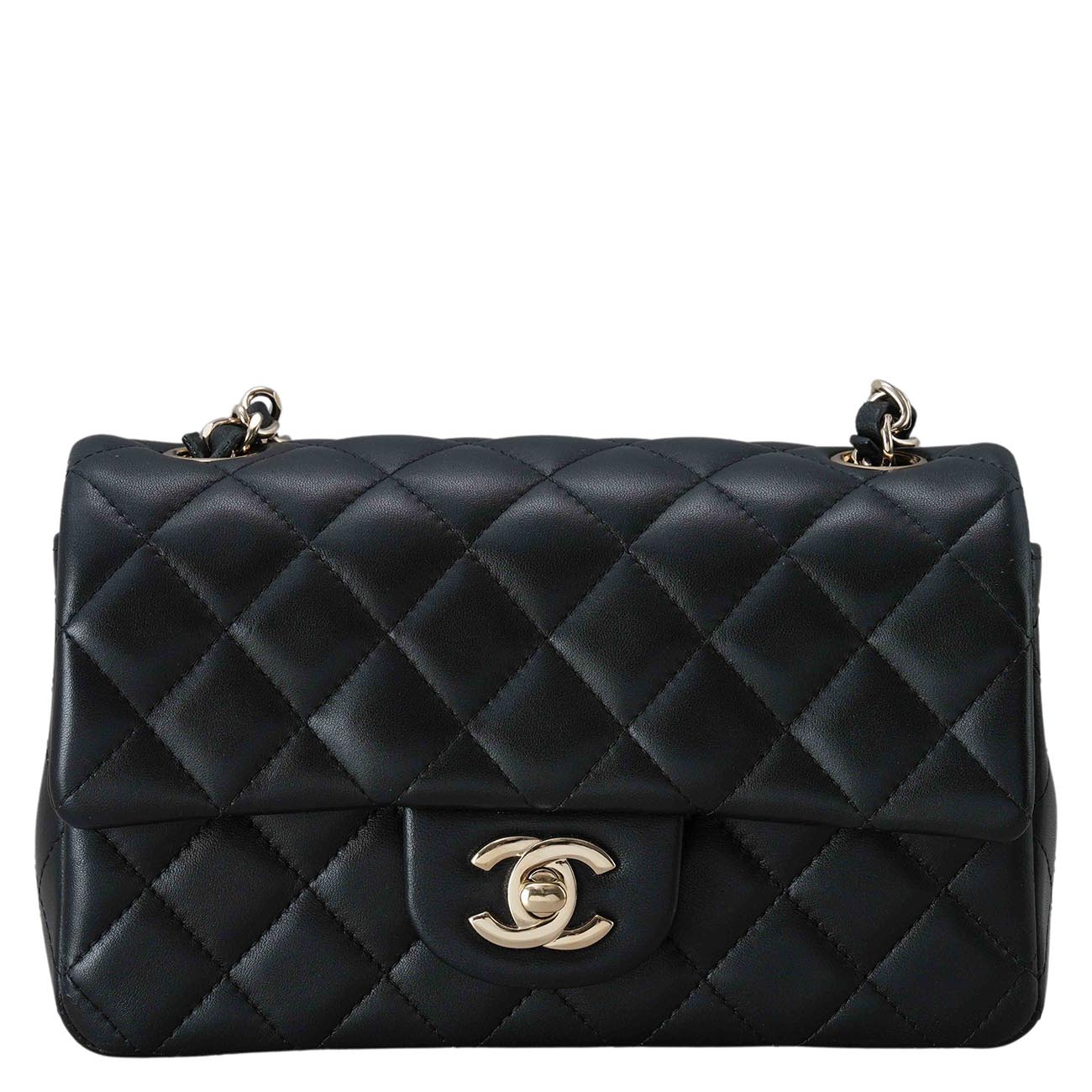 CHANEL(USED)샤넬 A69900 램스킨 뉴미니 플랩백