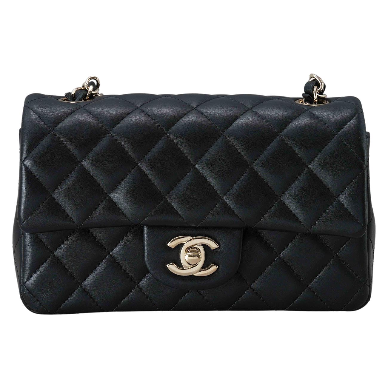 CHANEL(USED)샤넬 A69900 램스킨 뉴미니 플랩백