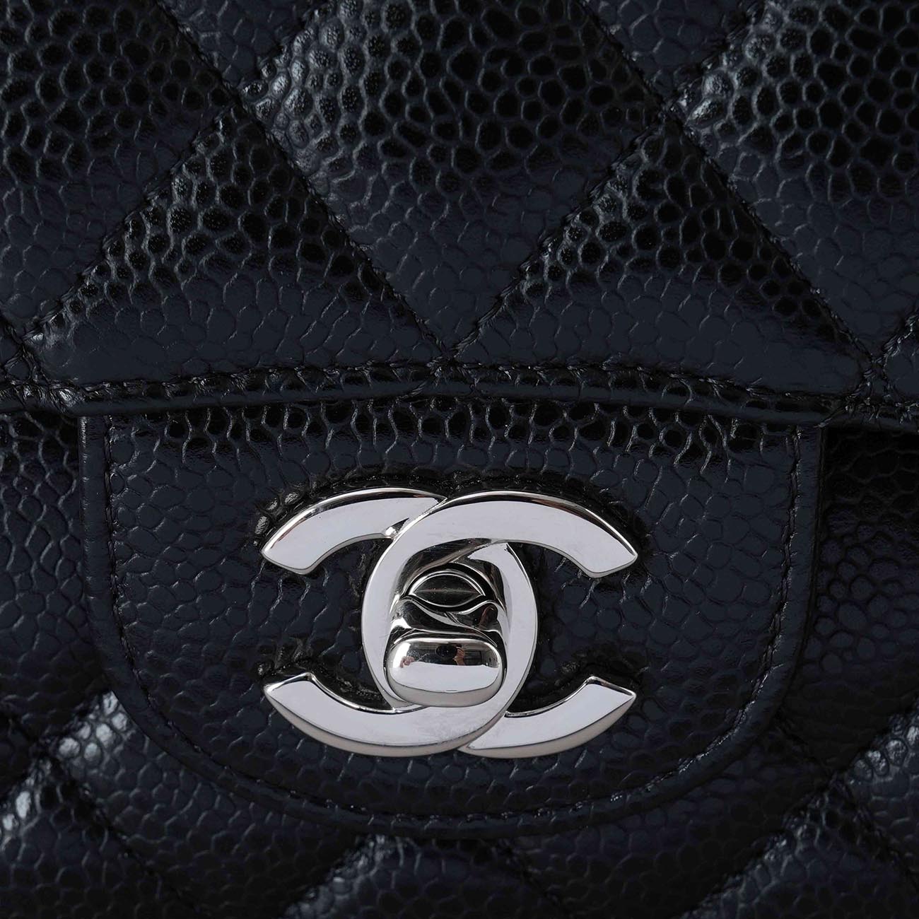 CHANEL(USED)샤넬 캐비어 클래식 미듐 플랩백