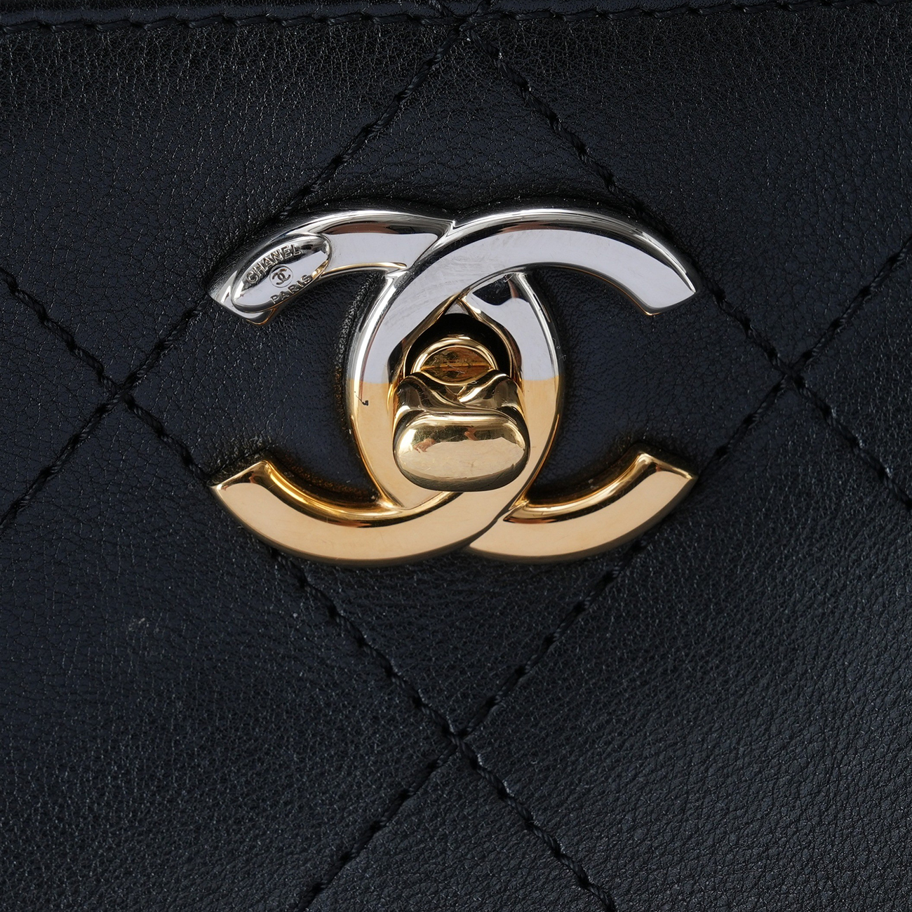 CHANEL(USED)샤넬 AS0414 시즌 호보 숄더백