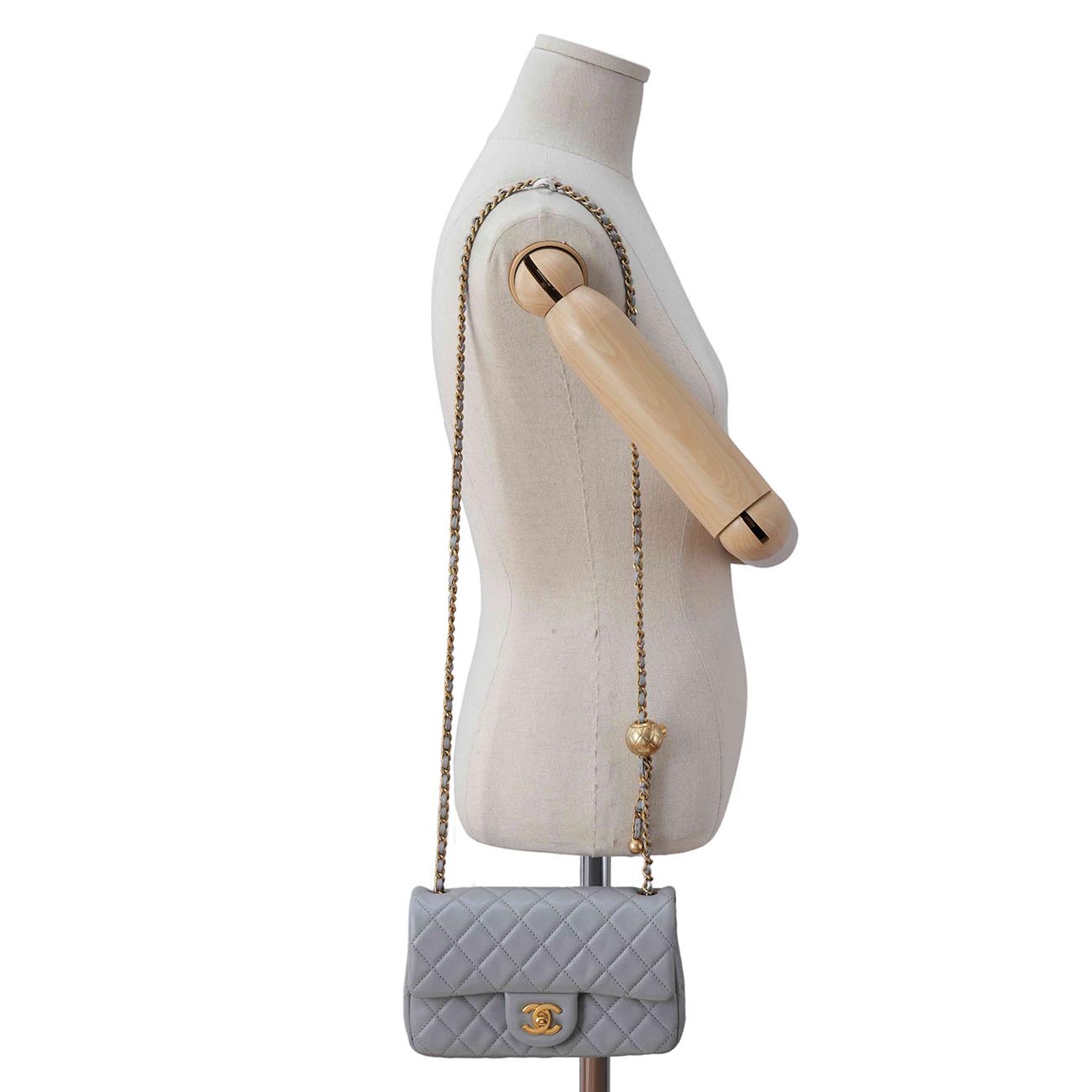 CHANEL(USED)샤넬 클래식 뉴미니 골든볼