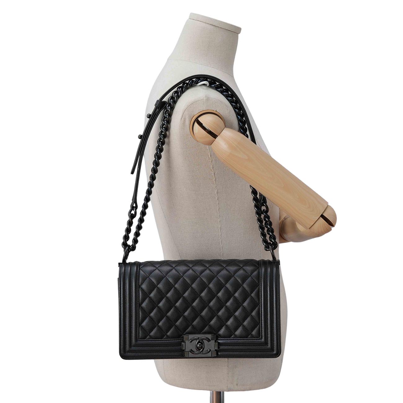 CHANEL(USED)샤넬 캐비어 보이샤넬 미듐 플랩백