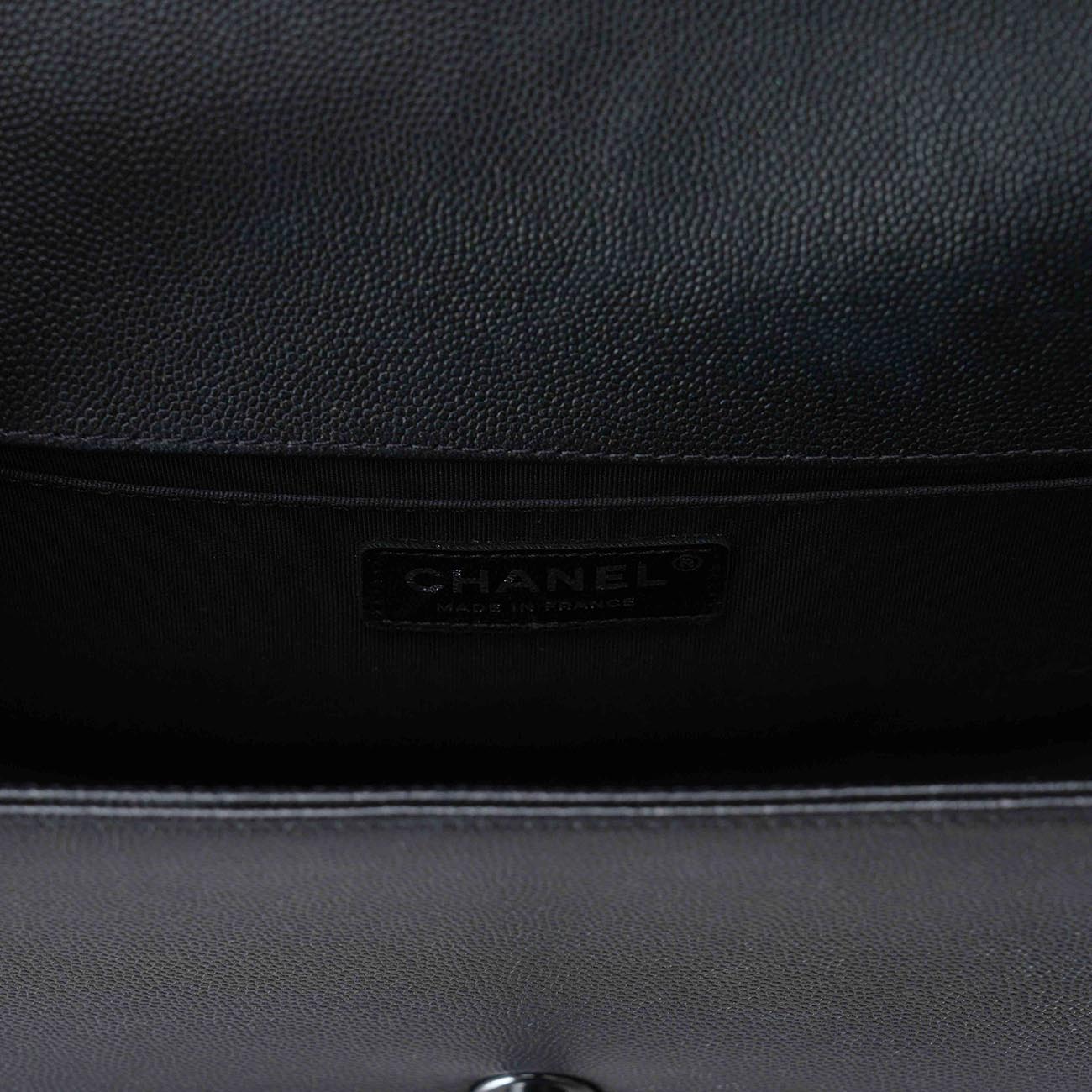 CHANEL(USED)샤넬 캐비어 보이샤넬 미듐 플랩백