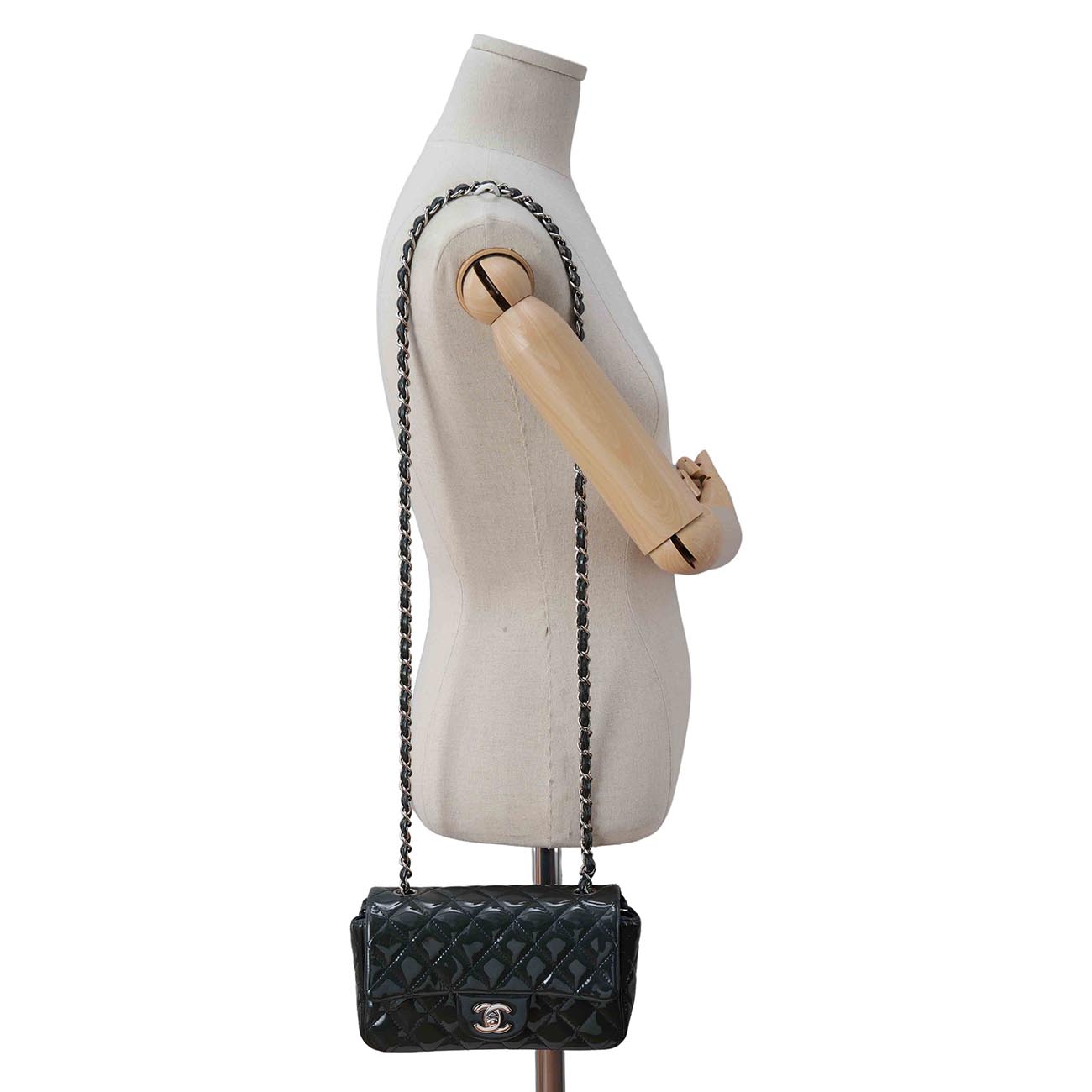 CHANEL(USED)샤넬 페이던트 클래식 뉴미니 크로스백