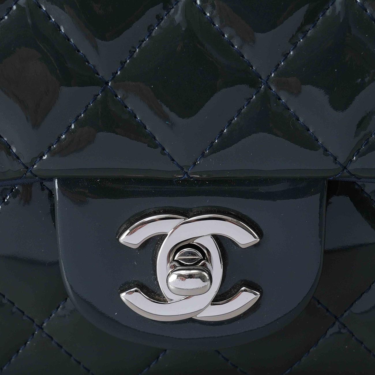 CHANEL(USED)샤넬 페이던트 클래식 뉴미니 크로스백