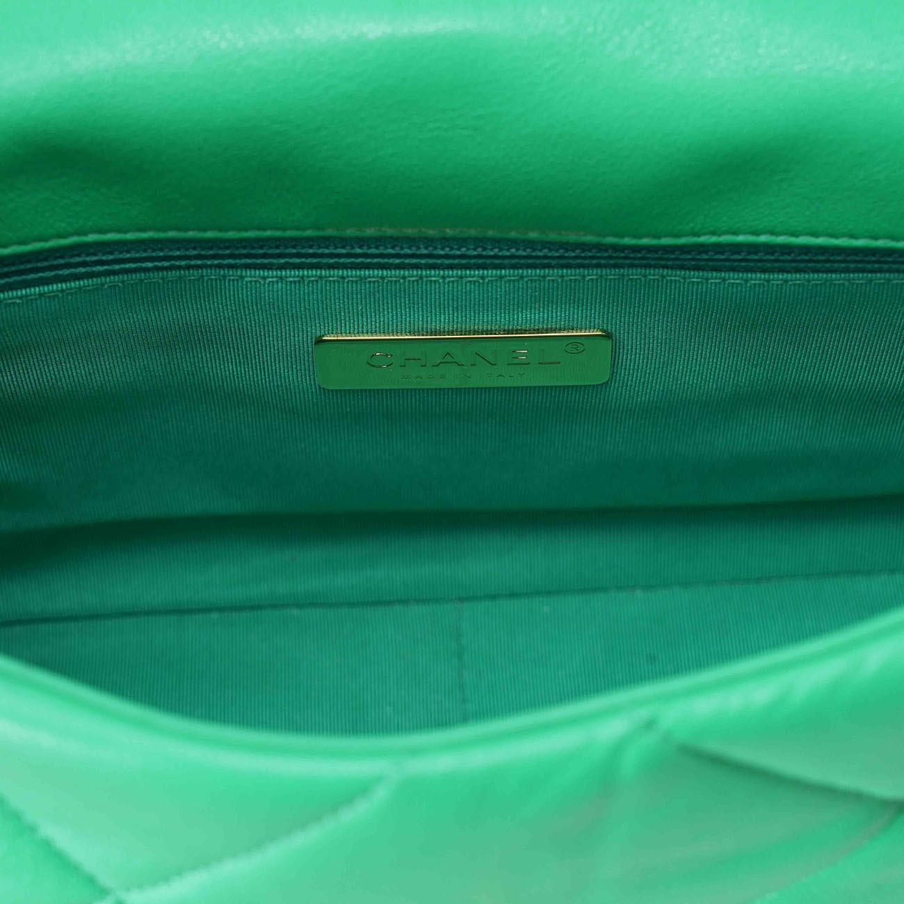CHANEL(USED)샤넬 19백 미듐