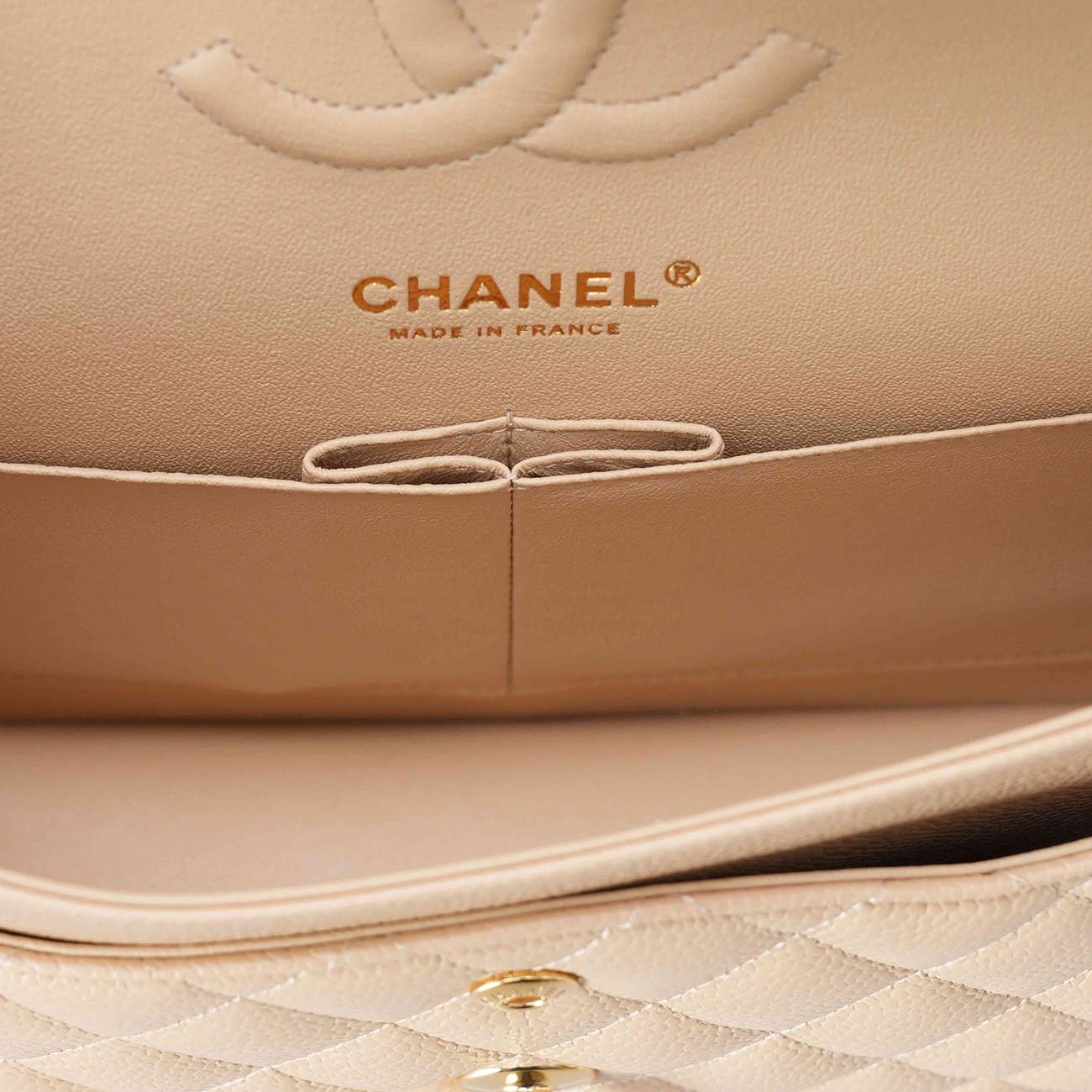 CHANEL(USED)샤넬 캐비어 클래식 미듐 플랩백