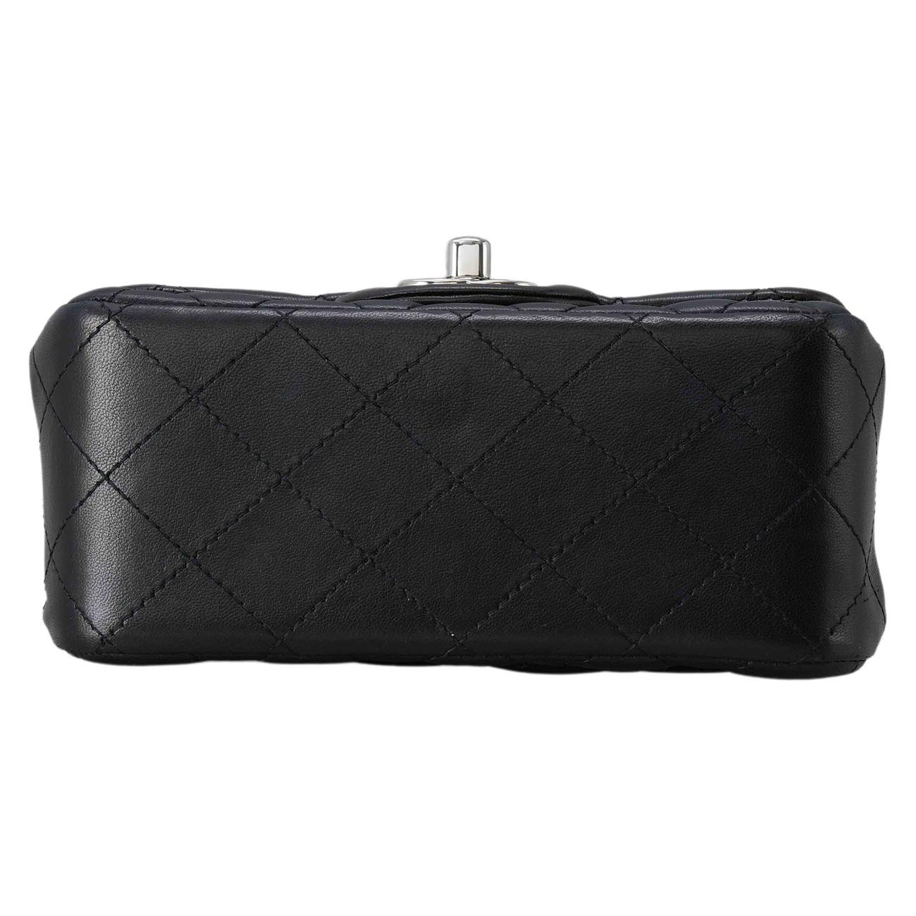 CHANEL(USED)샤넬 클래식 램스킨 쁘띠삭