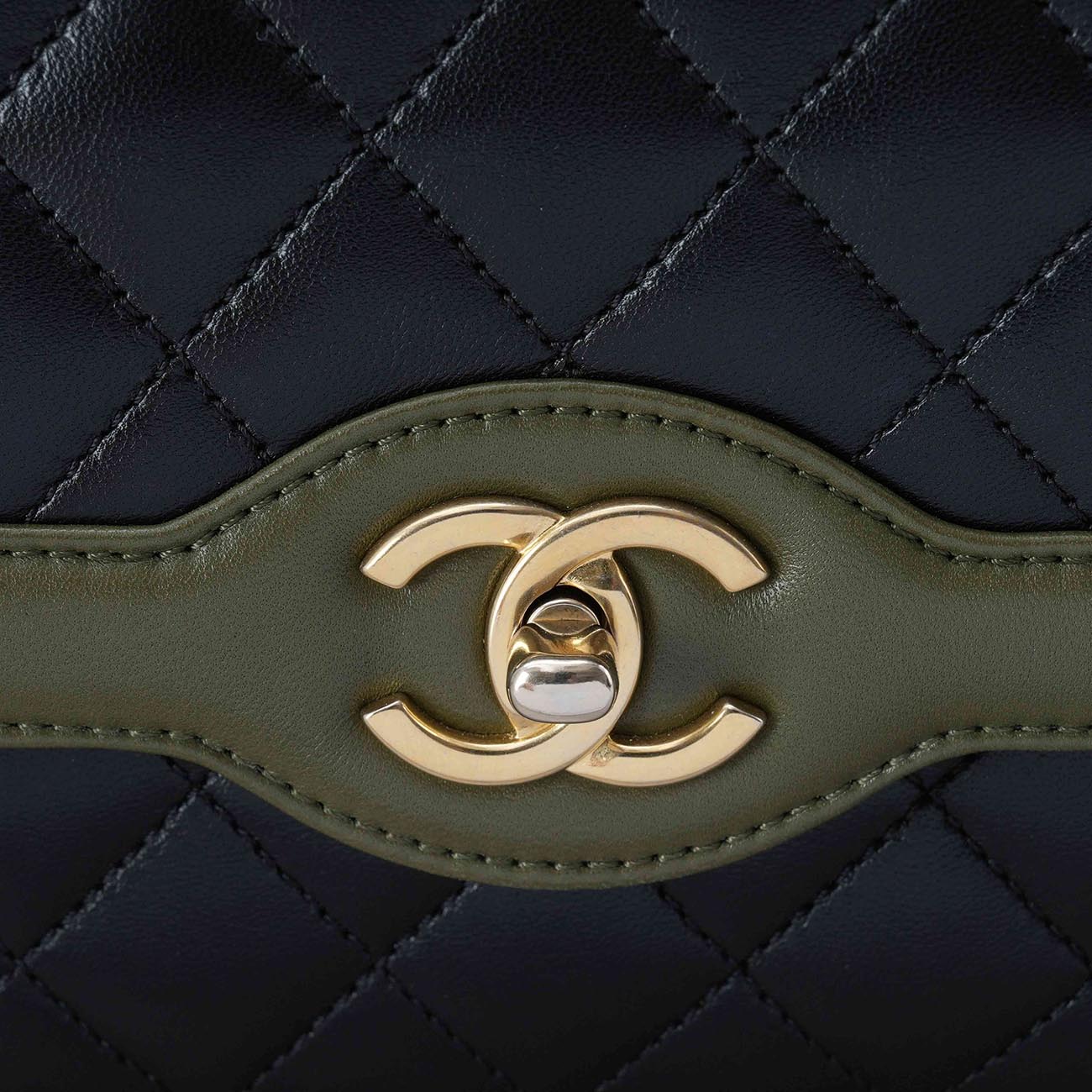 CHANEL(USED)샤넬 시즌 플랩 체인 숄더백