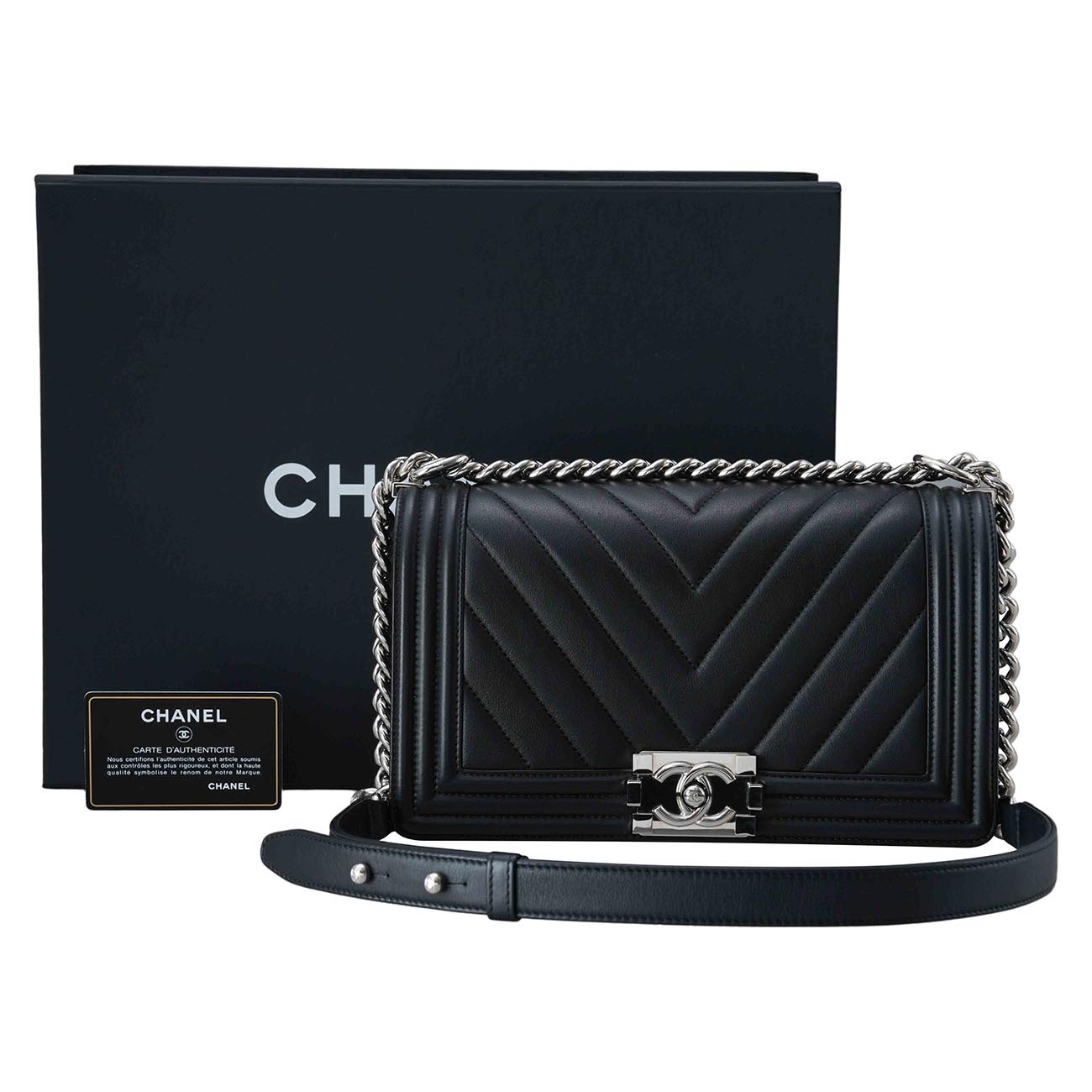 CHANEL(USED)샤넬 쉐브론 보이샤넬 미듐 플랩백