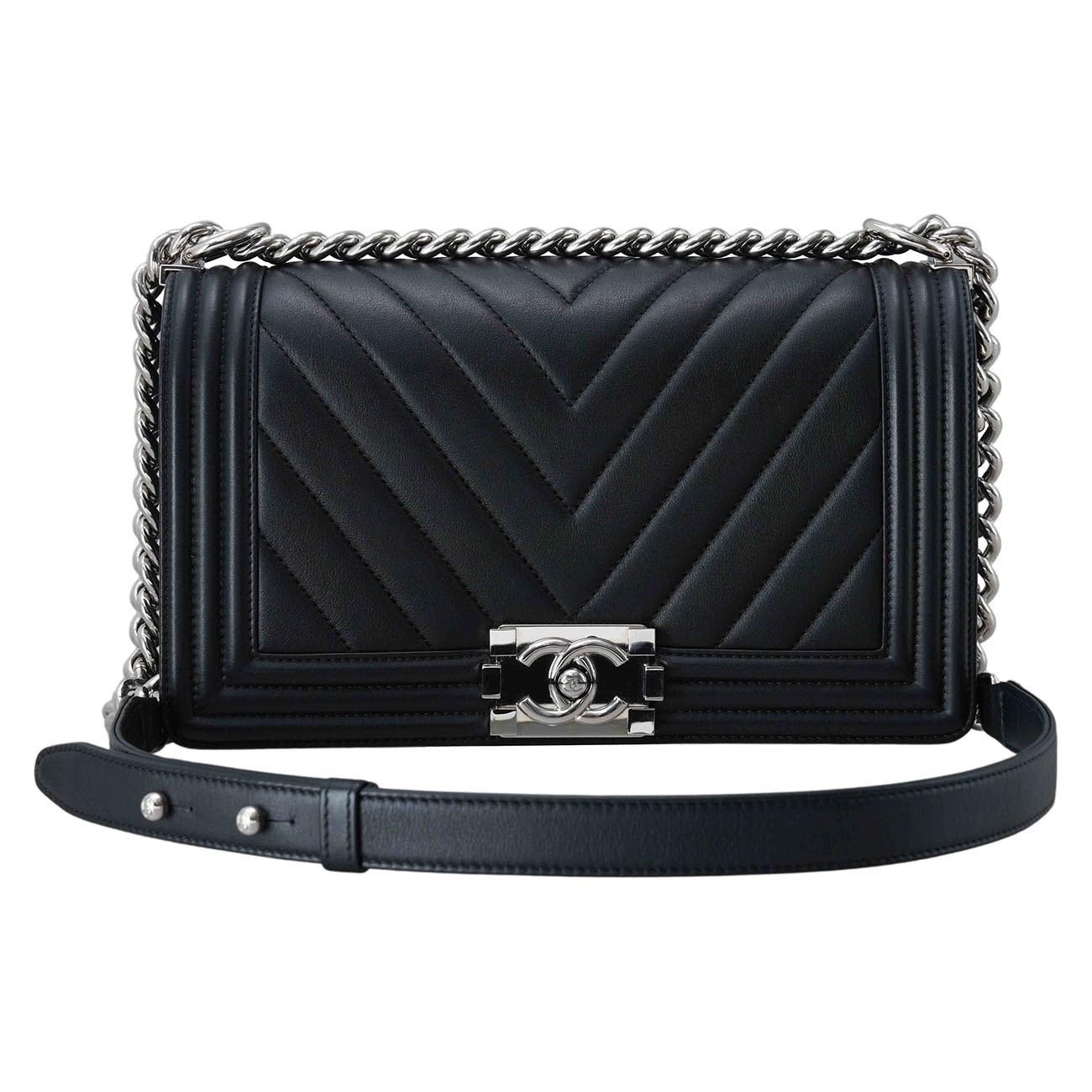 CHANEL(USED)샤넬 쉐브론 보이샤넬 미듐 플랩백
