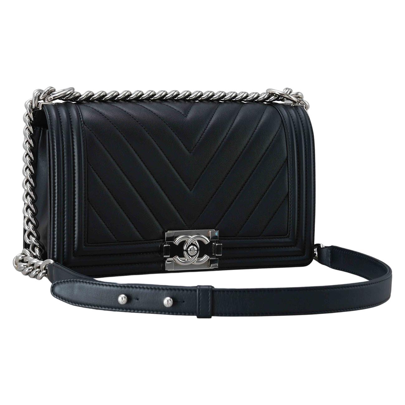 CHANEL(USED)샤넬 쉐브론 보이샤넬 미듐 플랩백