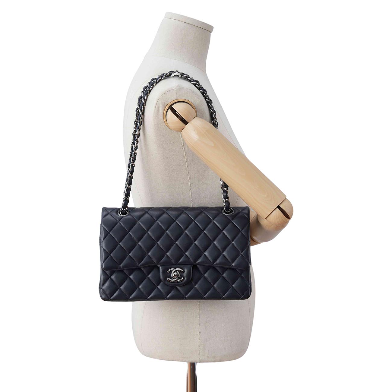 CHANEL(USED)샤넬 램스킨 클래식 미듐 플랩백