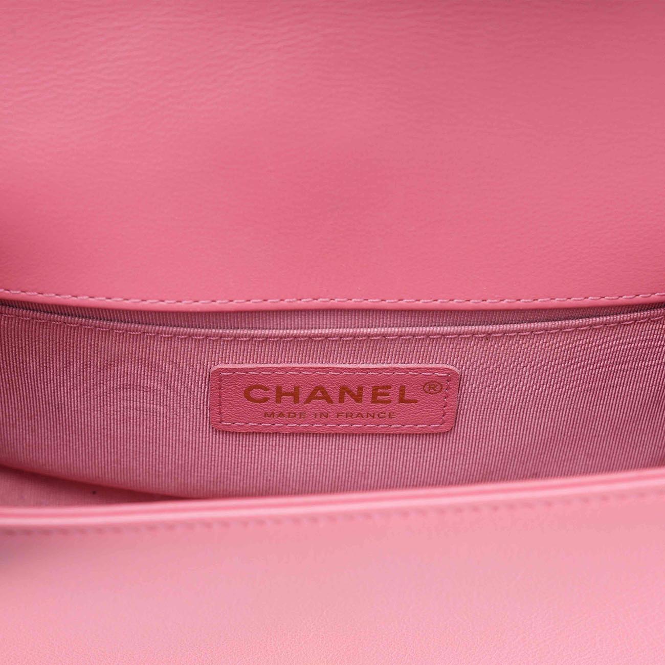 CHANEL(USED)샤넬 A67085 보이샤넬 스몰 플랩백